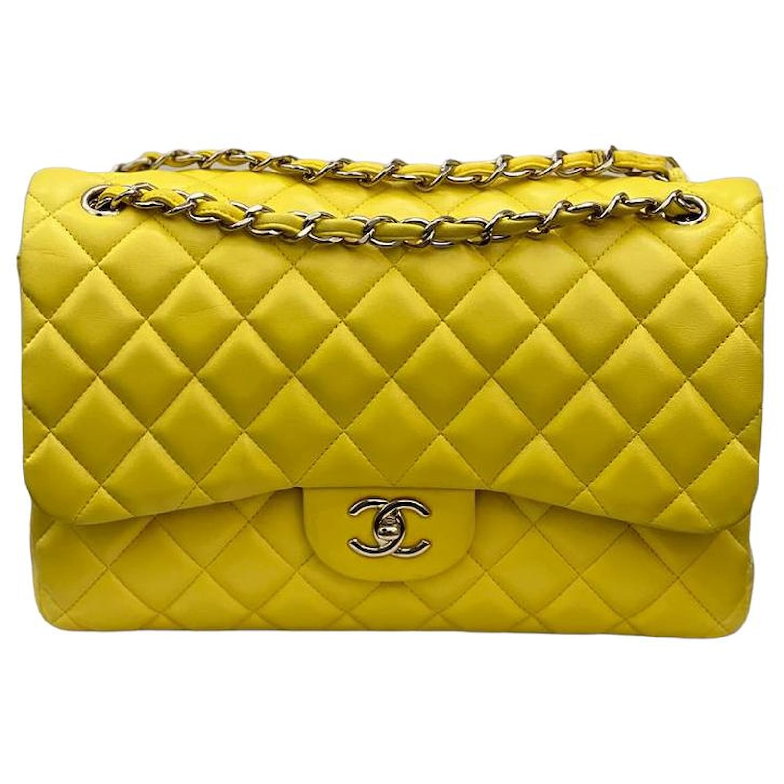 Chanel Handbags Yellow Leather ref.712229 - Joli Closet