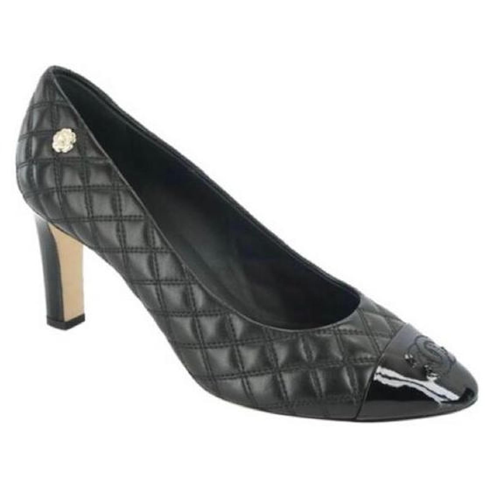 Chanel Black Camellia Quilted Leather Pump Heels with Patent Cap