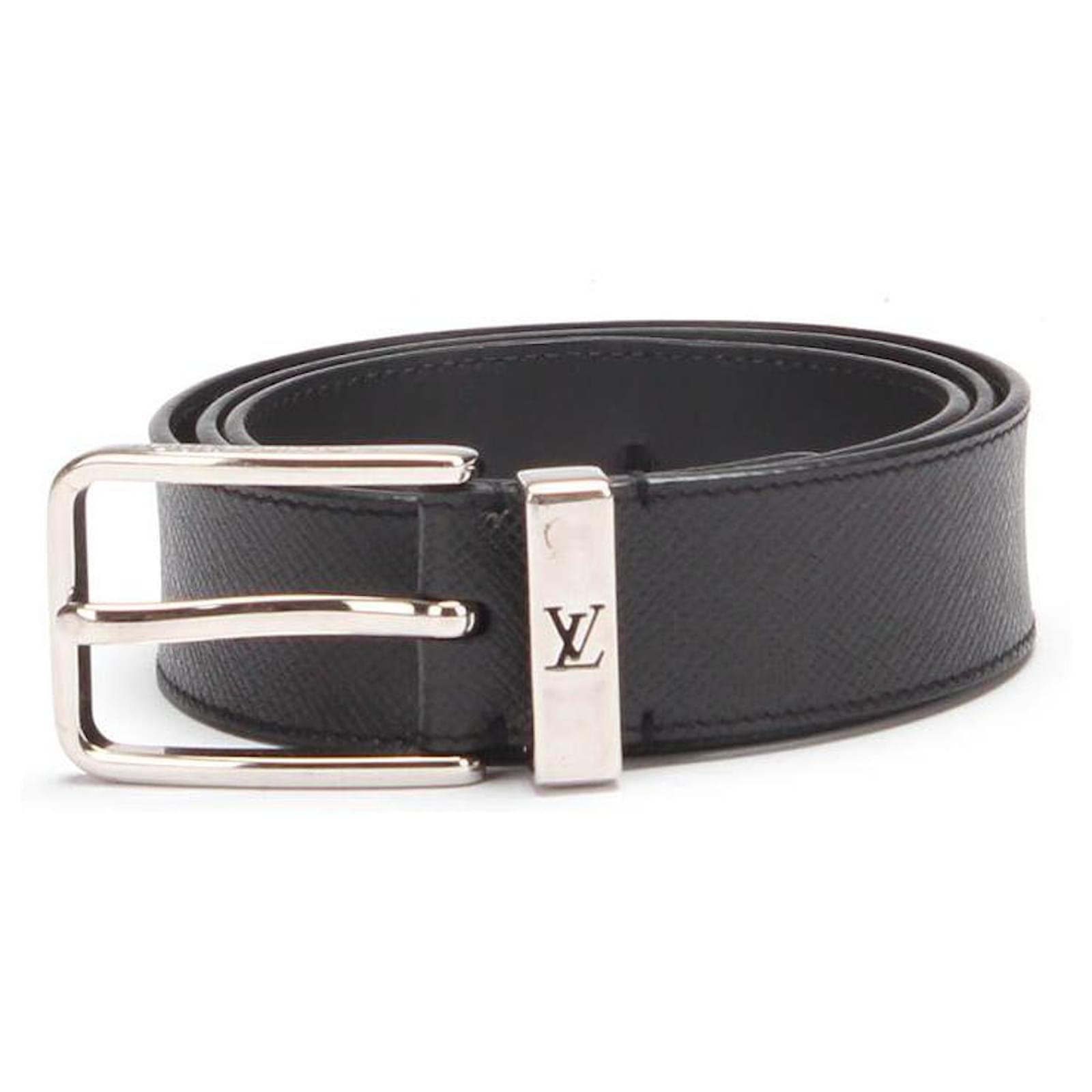 Louis Vuitton taiga belt – LuxuryPromise