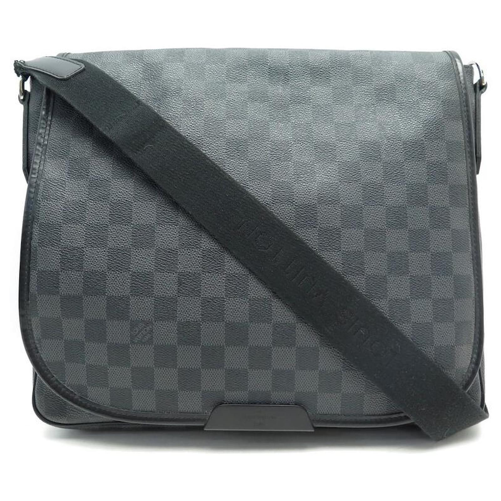 Louis Vuitton Damier Graphite Daniel MM - Black Messenger Bags