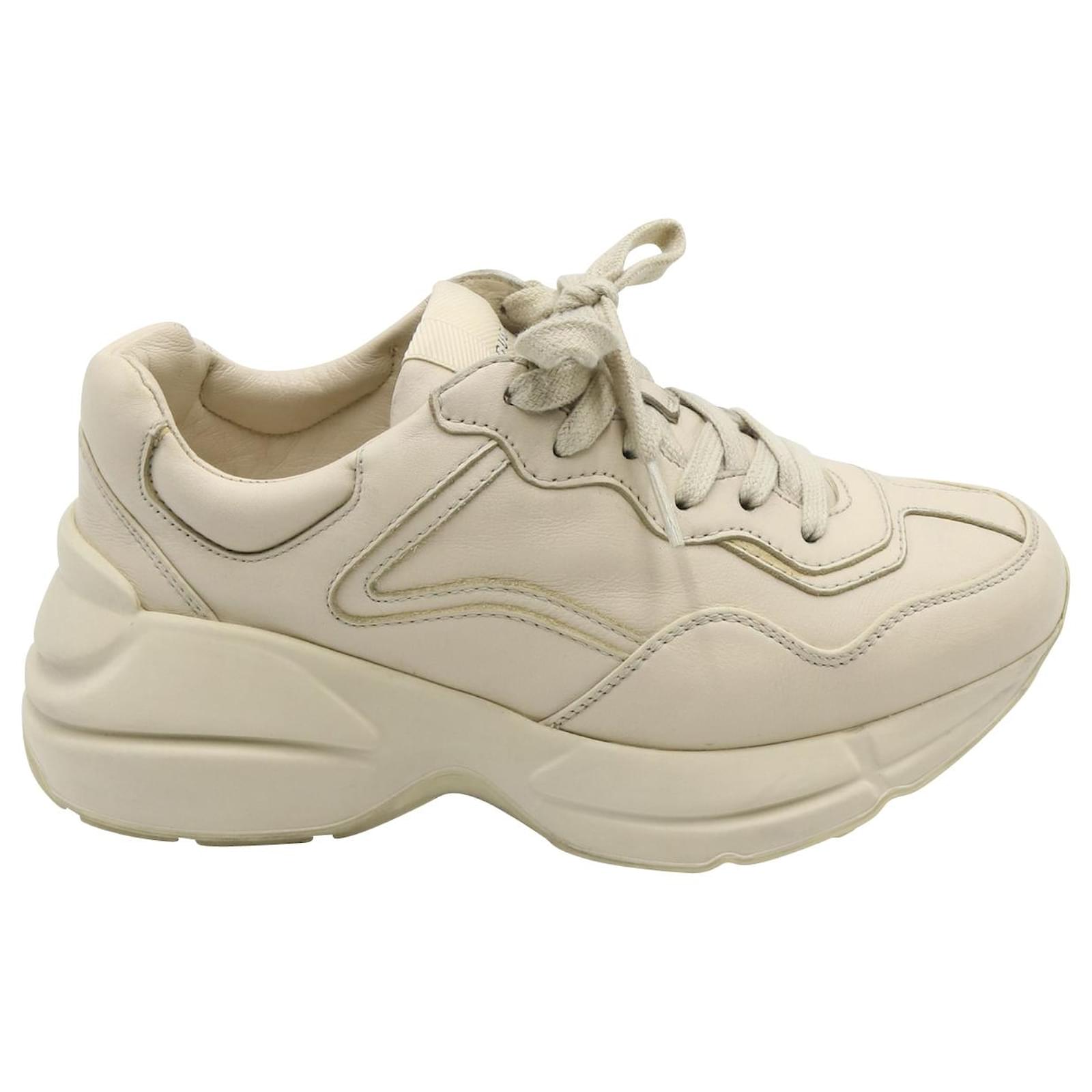 Gucci Baskets Rhyton Trainer en Cuir Crème Blanc Écru