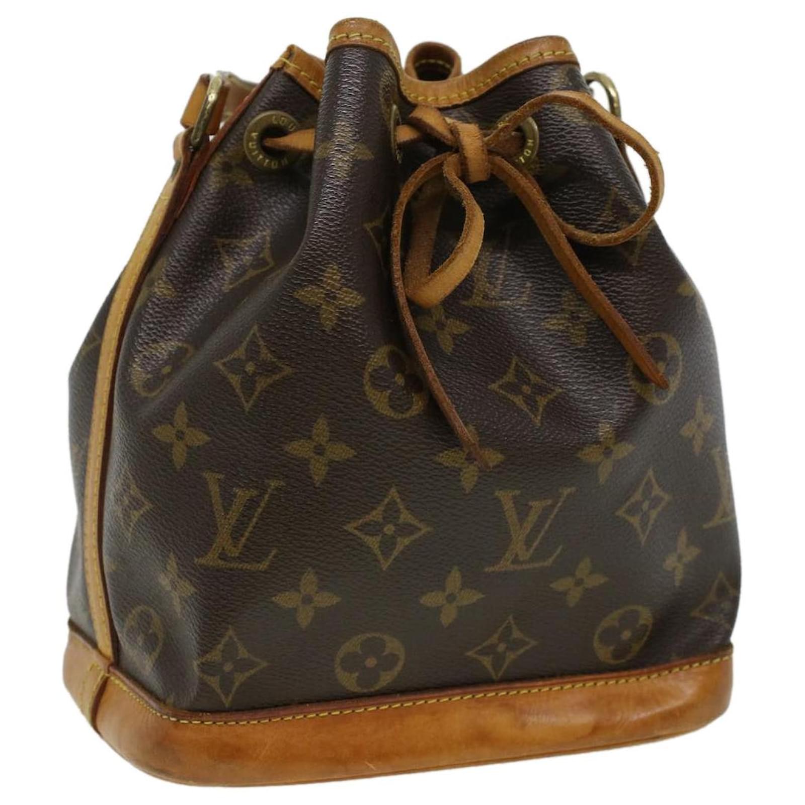 Louis Vuitton Mini Noe  Louis vuitton, Vuitton, Noe louis vuitton