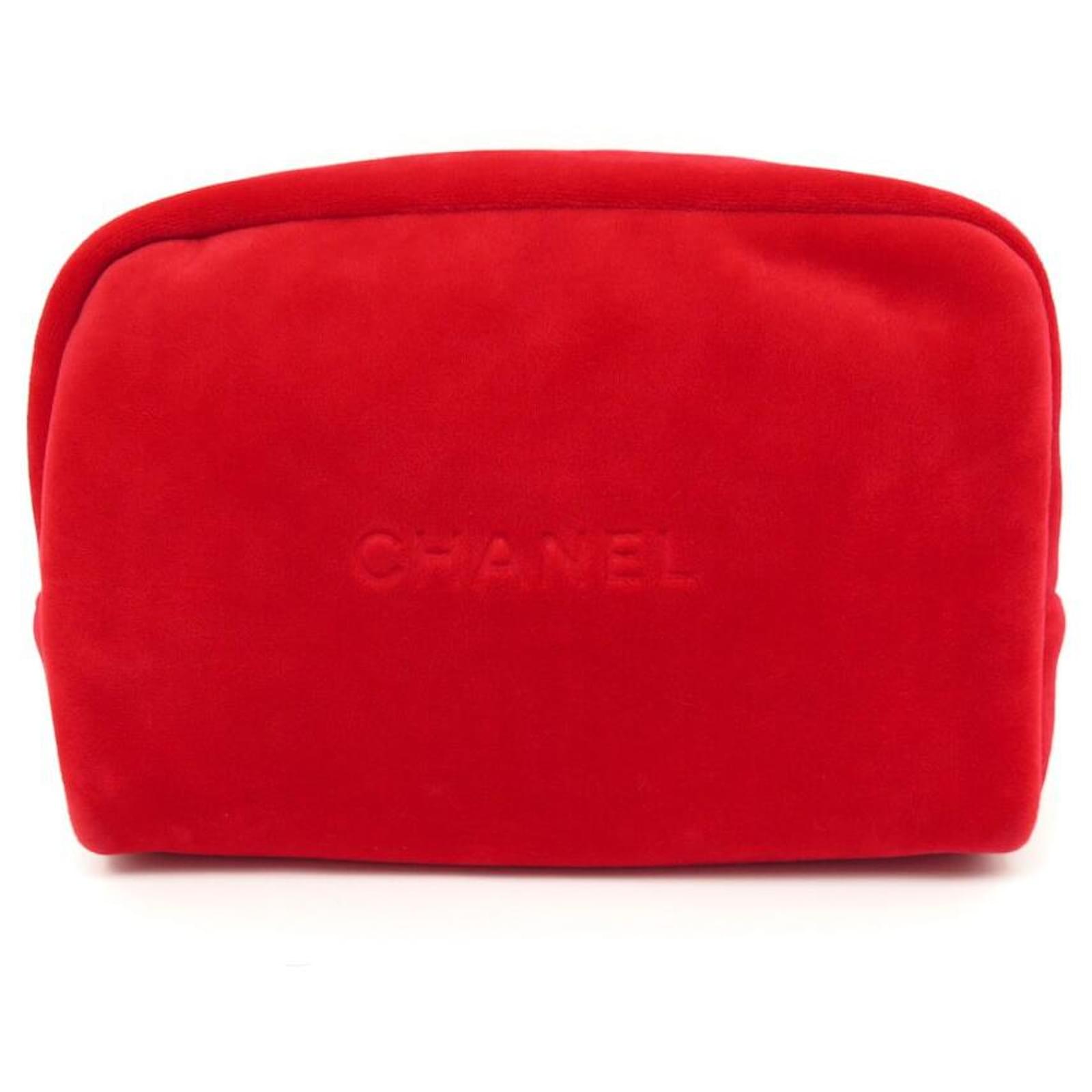 NEW CHANEL BEAUTE TOILETRY BAG IN RED VELVET POLYESTER NEW RED POUCH