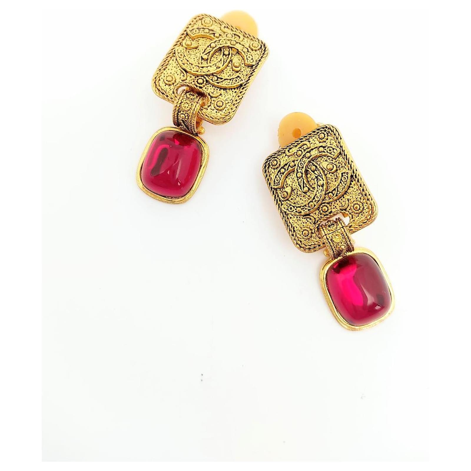 stud chanel earrings cc gold
