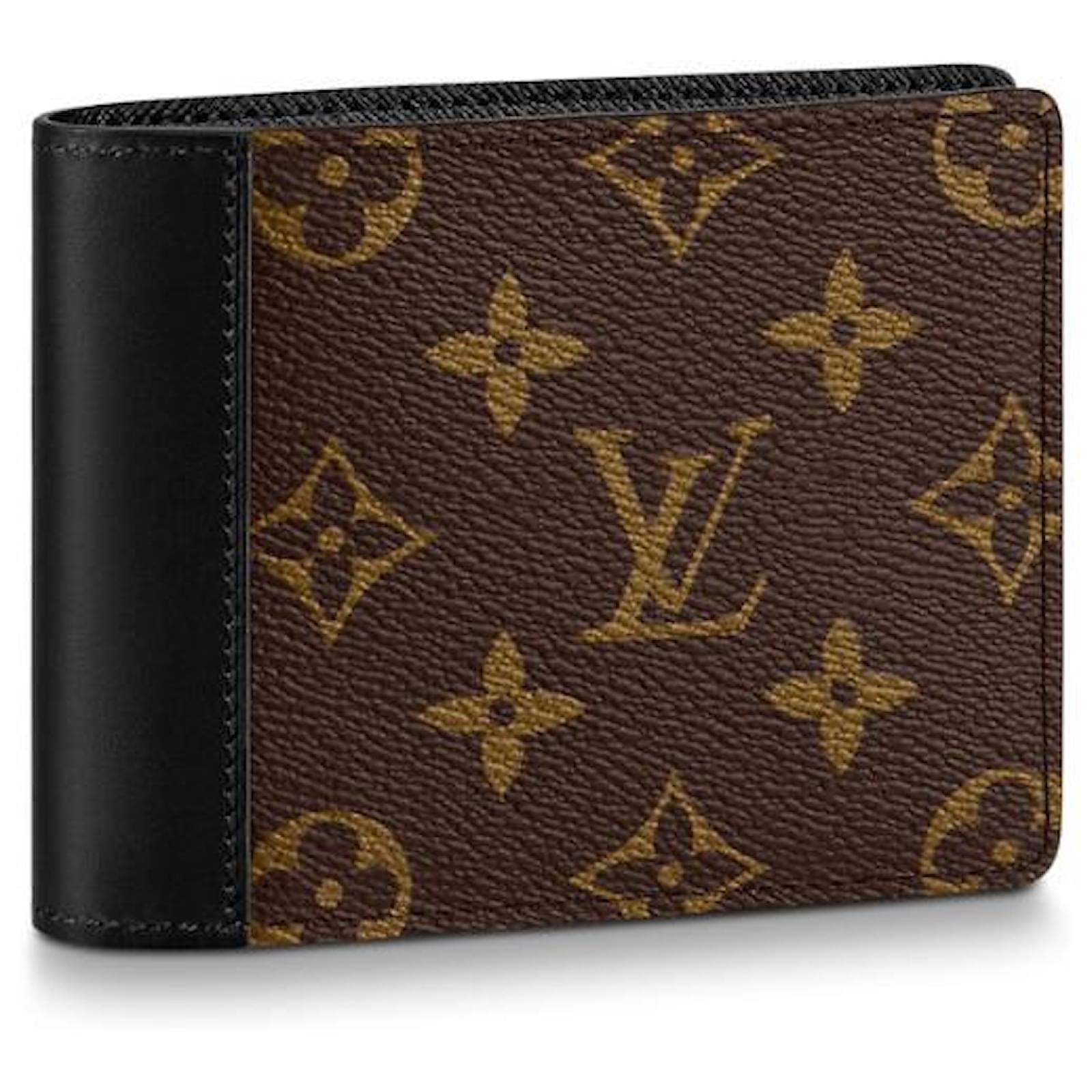 Louis Vuitton lv multiple man short wallet  Luis vuitton wallet, Lv wallet,  Louis vuitton mens bag