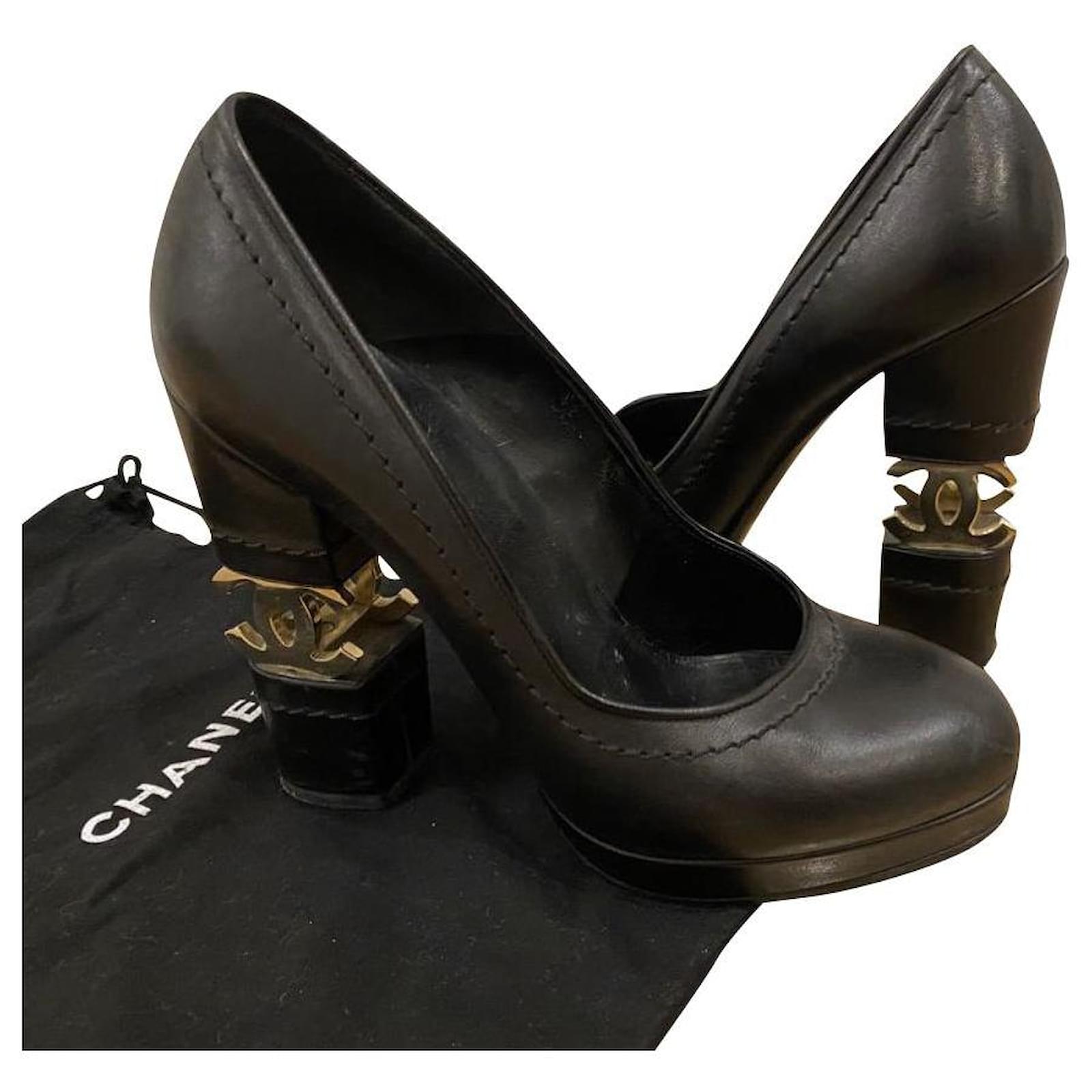 PAIR OF GOLD LEATHER AND BLACK CAP TOE SLINGBACK HEELS CHANEL  A  Collection of a Lifetime Chanel Online  Jewellery  Sothebys