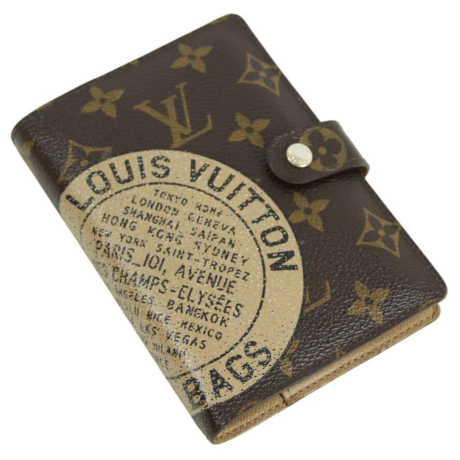 Small Leather Goods Louis Vuitton Brown ref.726922 - Joli Closet