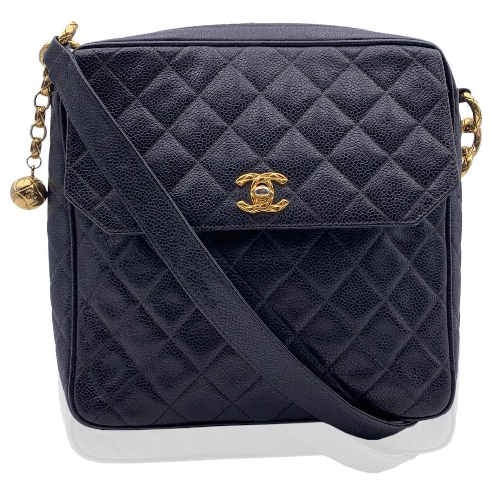 Chanel Vintage Black Caviar Quilted Leather Crossbody Bag ref.729201 - Joli  Closet
