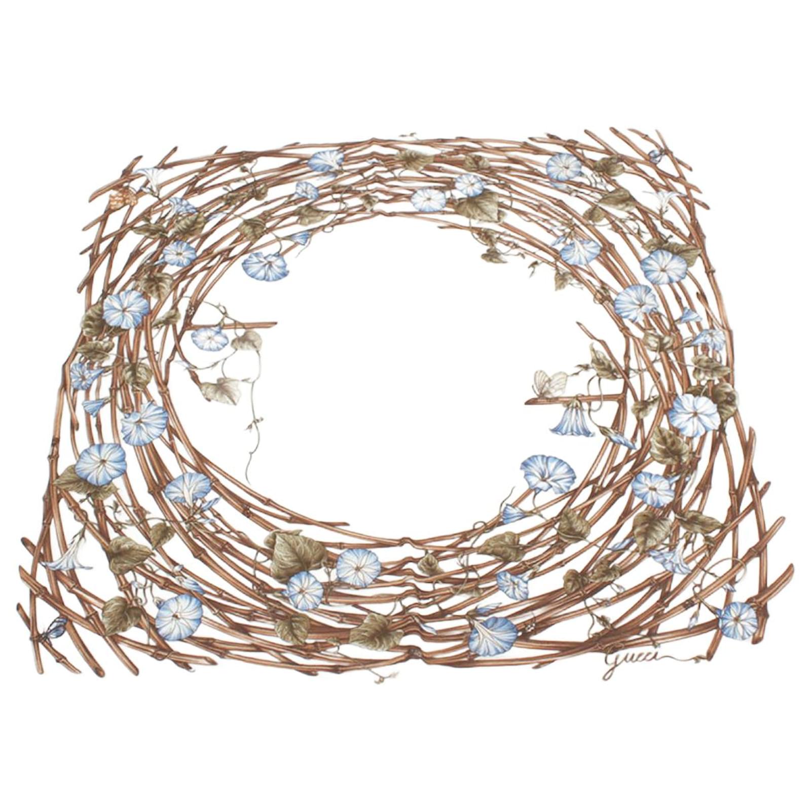 Gucci Floral Print Scarf White Cotton ref.733508 Joli Closet