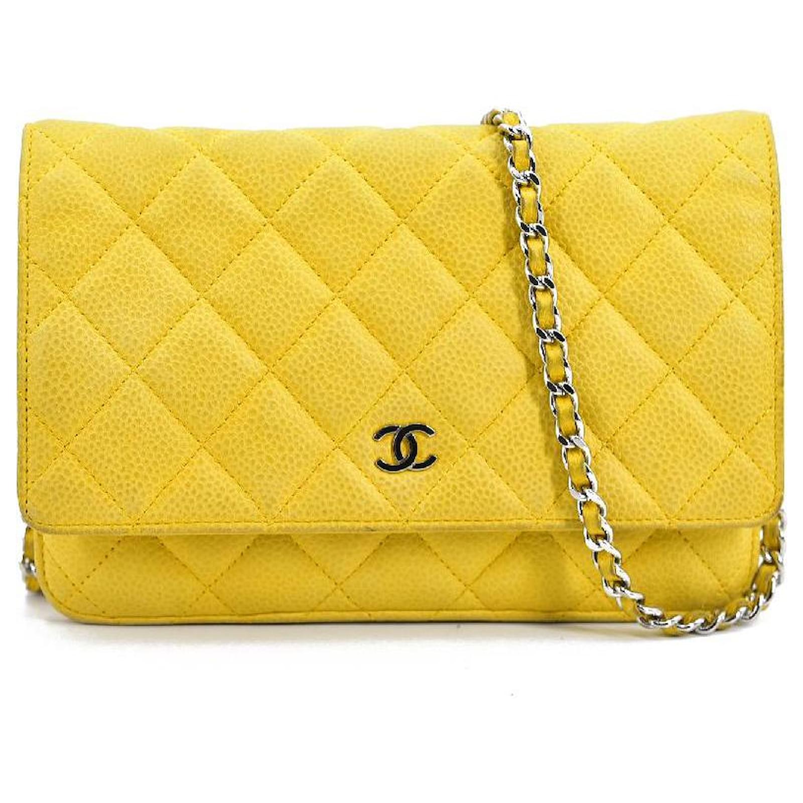 Chanel Matelasse Wallet on Chain Yellow Leather ref.733543 - Joli