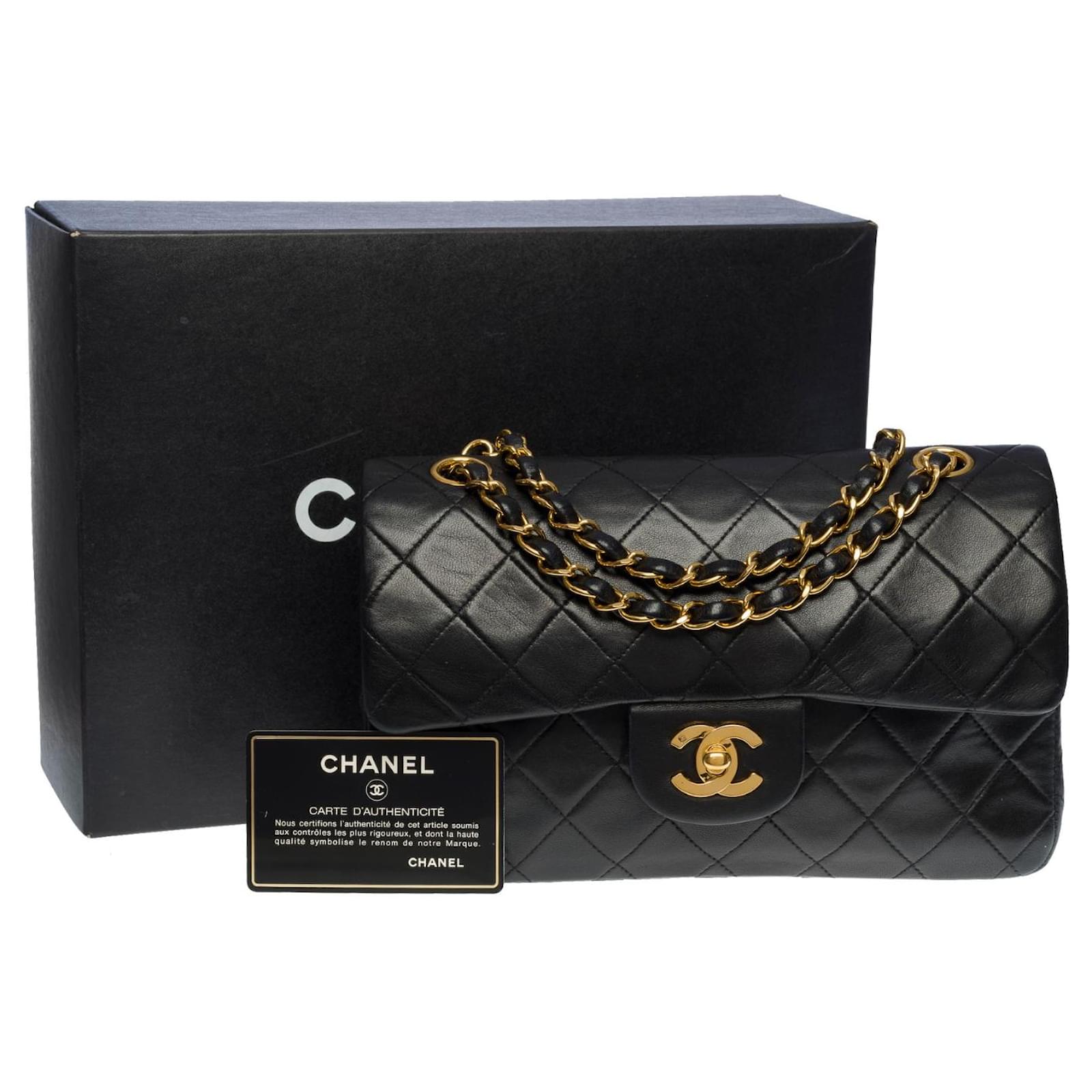 Classique L Iconique Must Have Sac Chanel Timeless 23 cm a double rabat en cuir d agneau matelasse noir ref.734992 Joli Closet