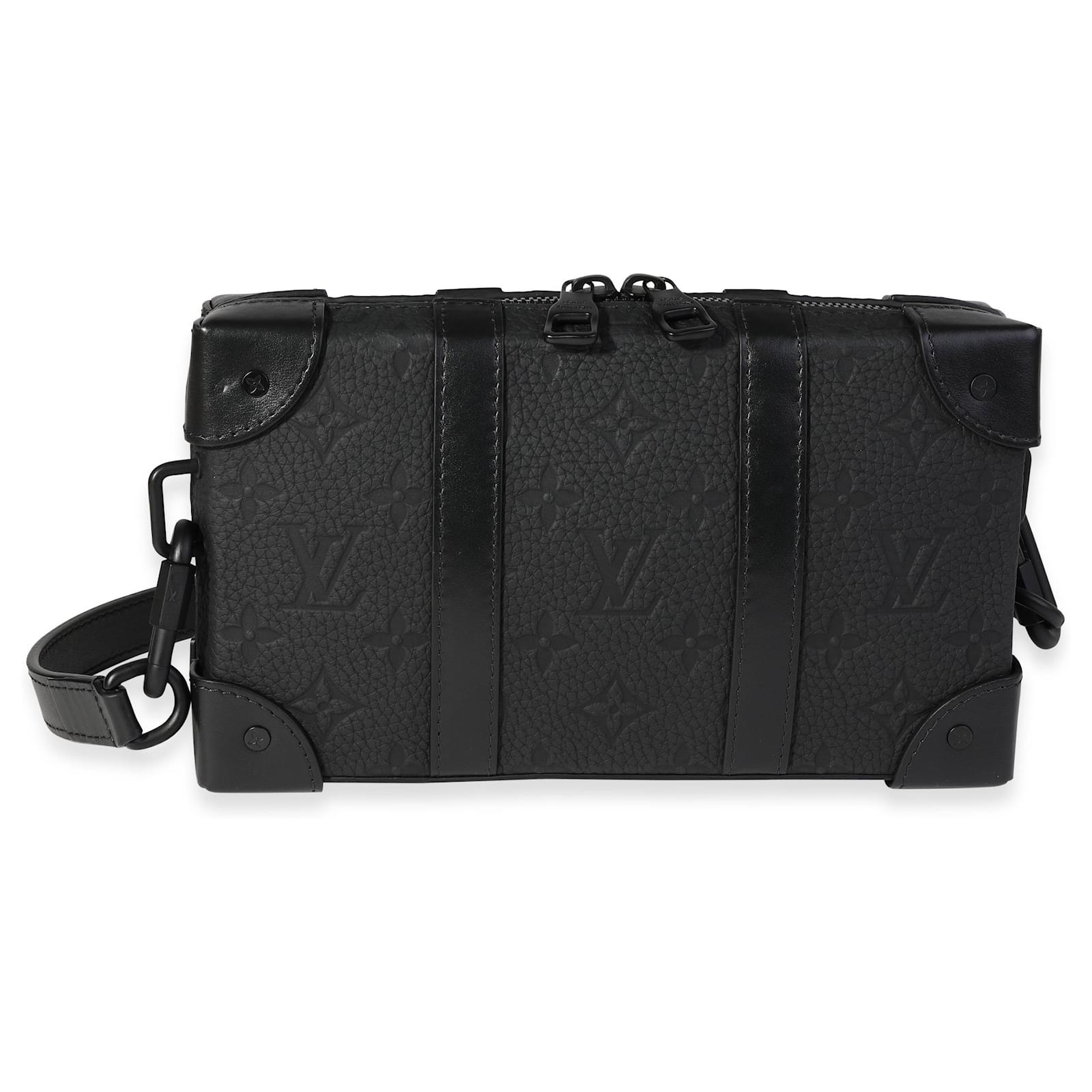 Louis Vuitton Black Monogram Embossed Taurillon Leather Soft Trunk Wallet  ref.740371 - Joli Closet
