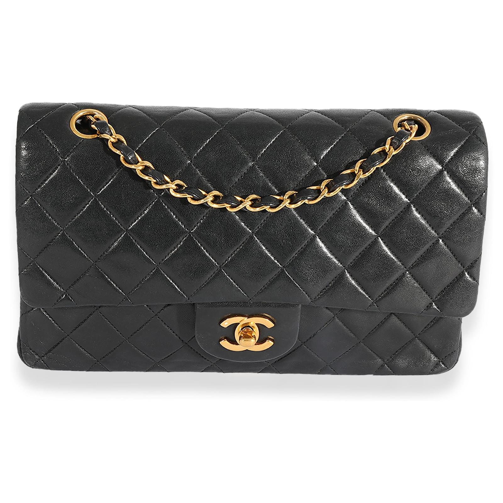 Timeless Chanel Vintage Black Quilted Lambskin Medium Classic