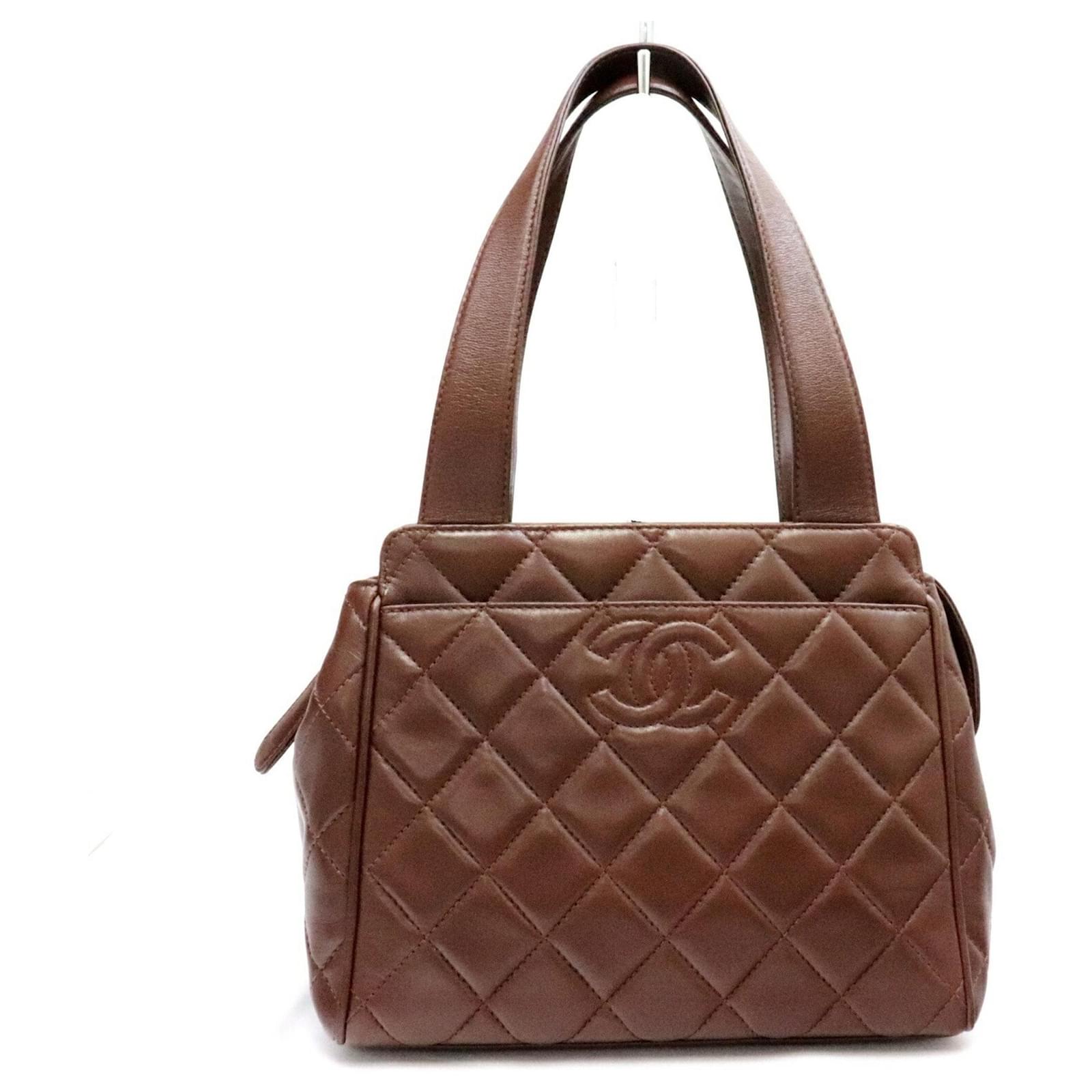 Chanel Chocolate bar Brown Leather ref.746005 - Joli Closet