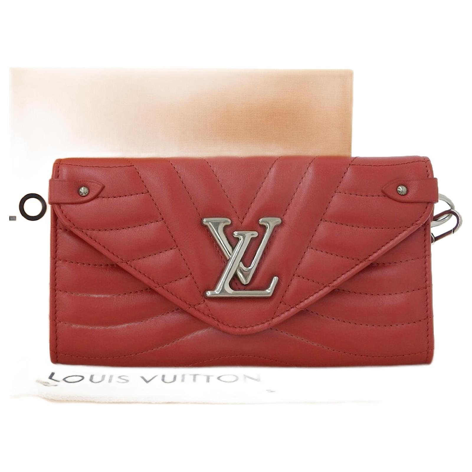Louis Vuitton Red Leather ref.750452 - Joli Closet