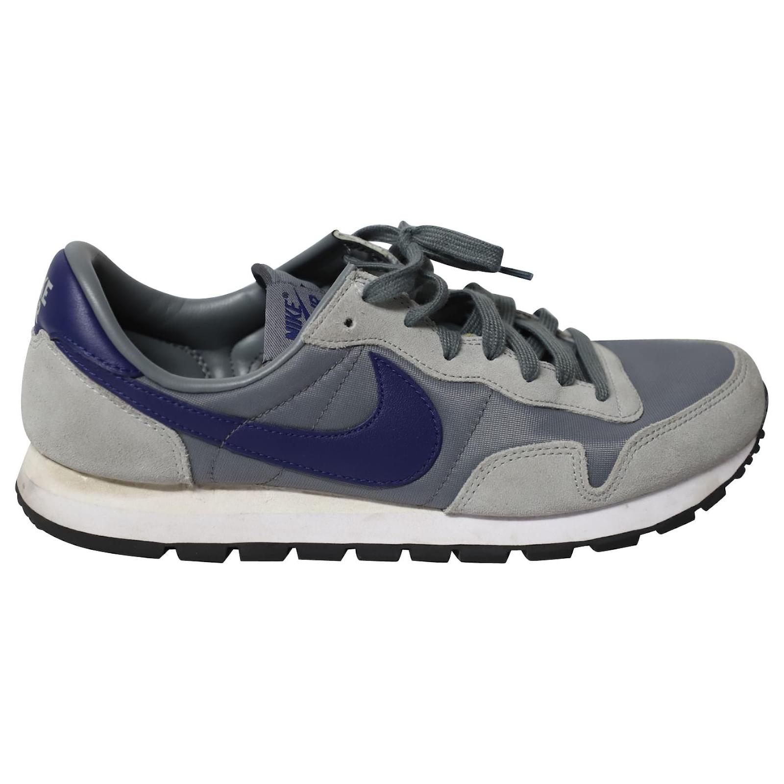 Nike Air Pegasus Smoke Sneakers in Grey Leather ref.754153 - Joli Closet