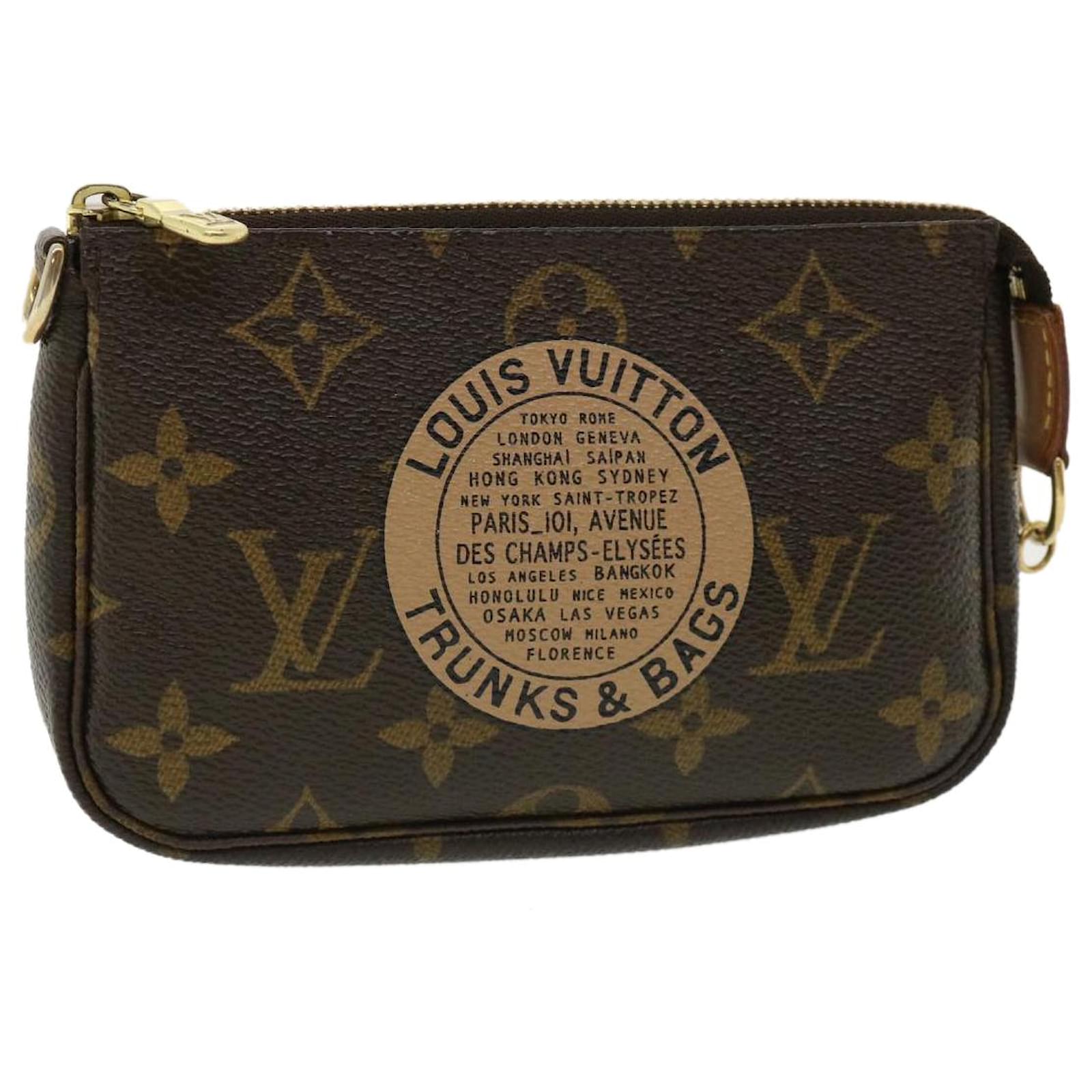 LOUIS VUITTON Monogram Trunks Mini Pochette Accessoires Clutch Wallet  Wristlet