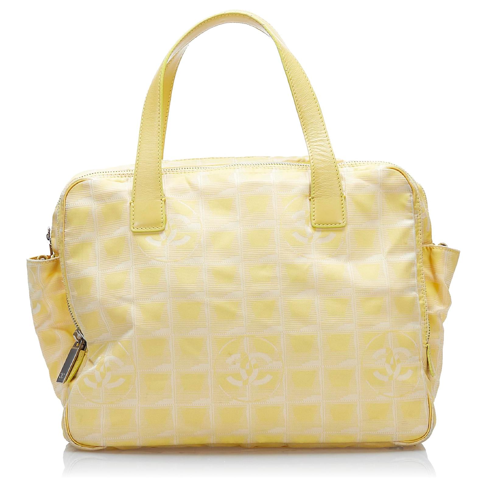 Chanel Yellow New Travel Line Canvas Crossbody Bag Cloth Cloth ref.230823 -  Joli Closet