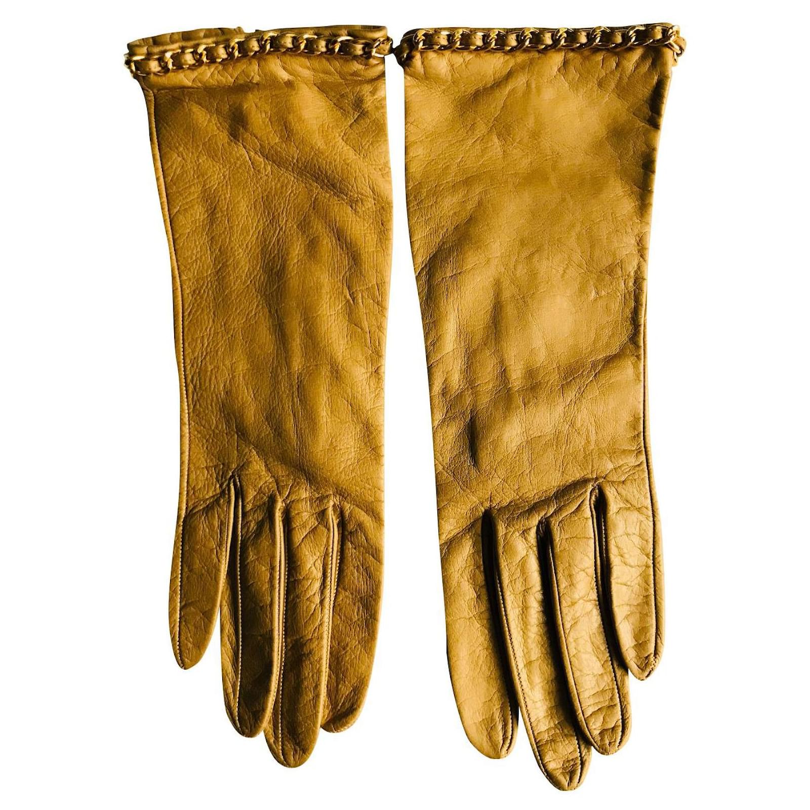 Gloves Chanel Gold Chain Gloves Size 6.5 FR