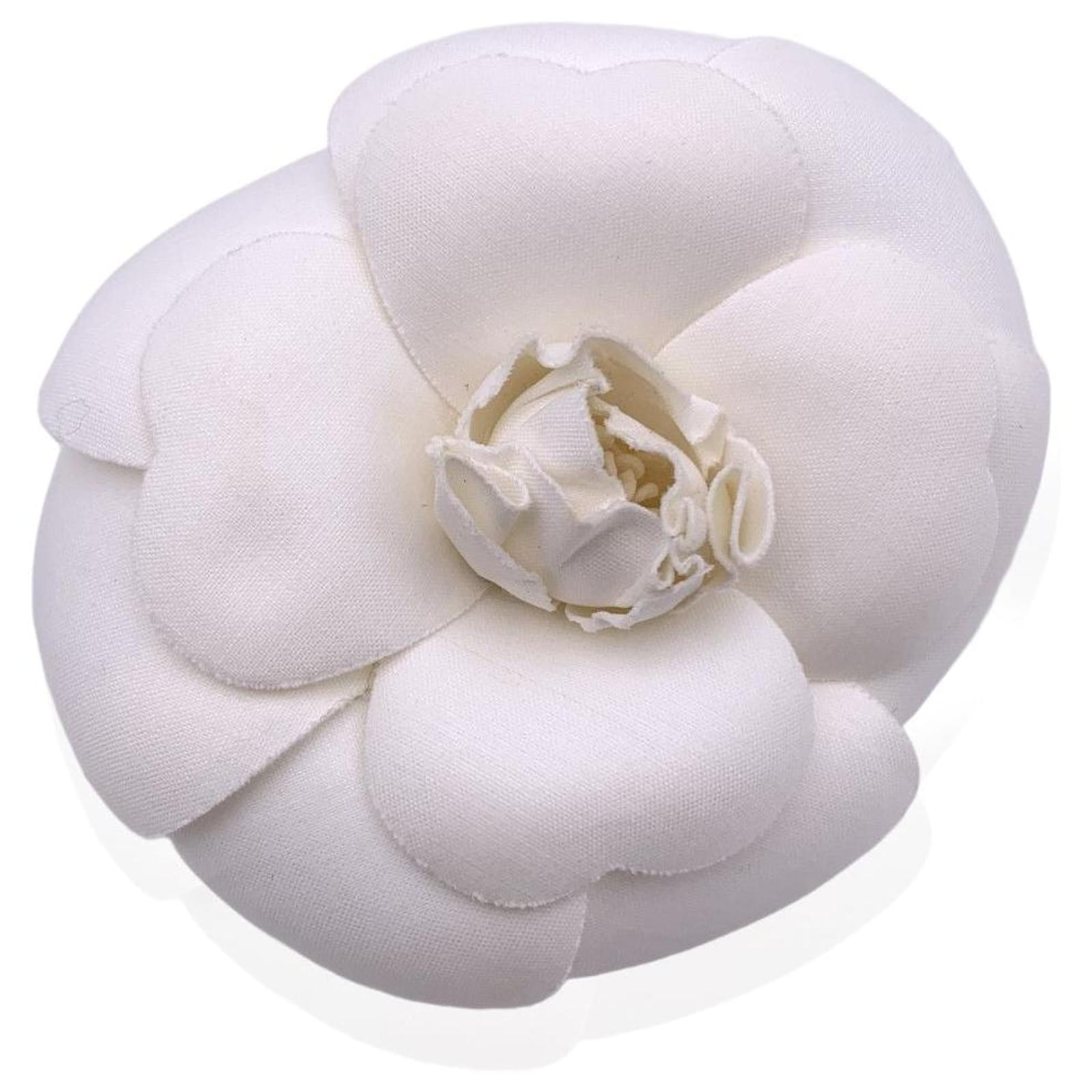 Chanel Vintage White Silk Flower Camelia Camellia Brooch Pin ref