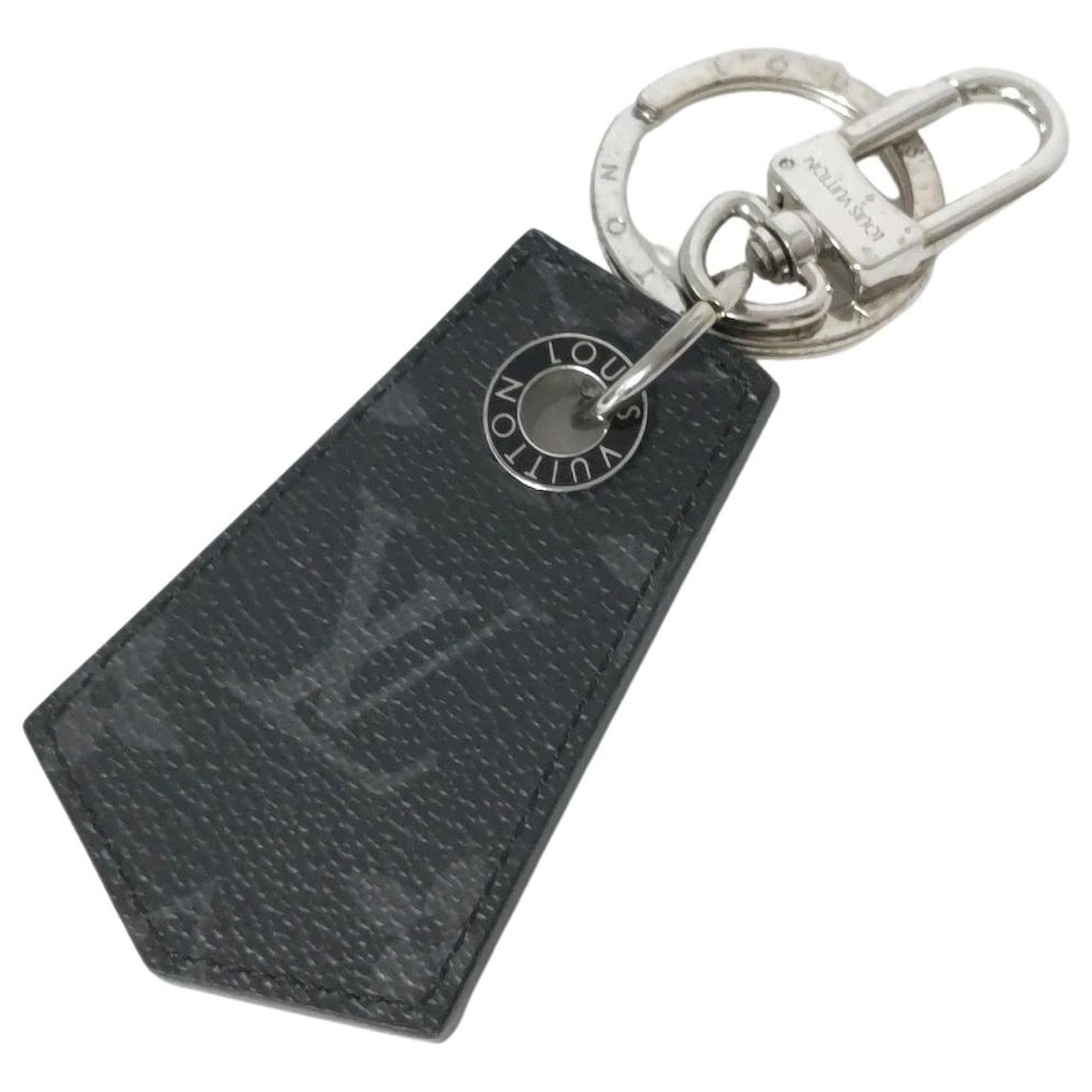 Louis Vuitton keyring Grey Cloth ref.762327 - Joli Closet