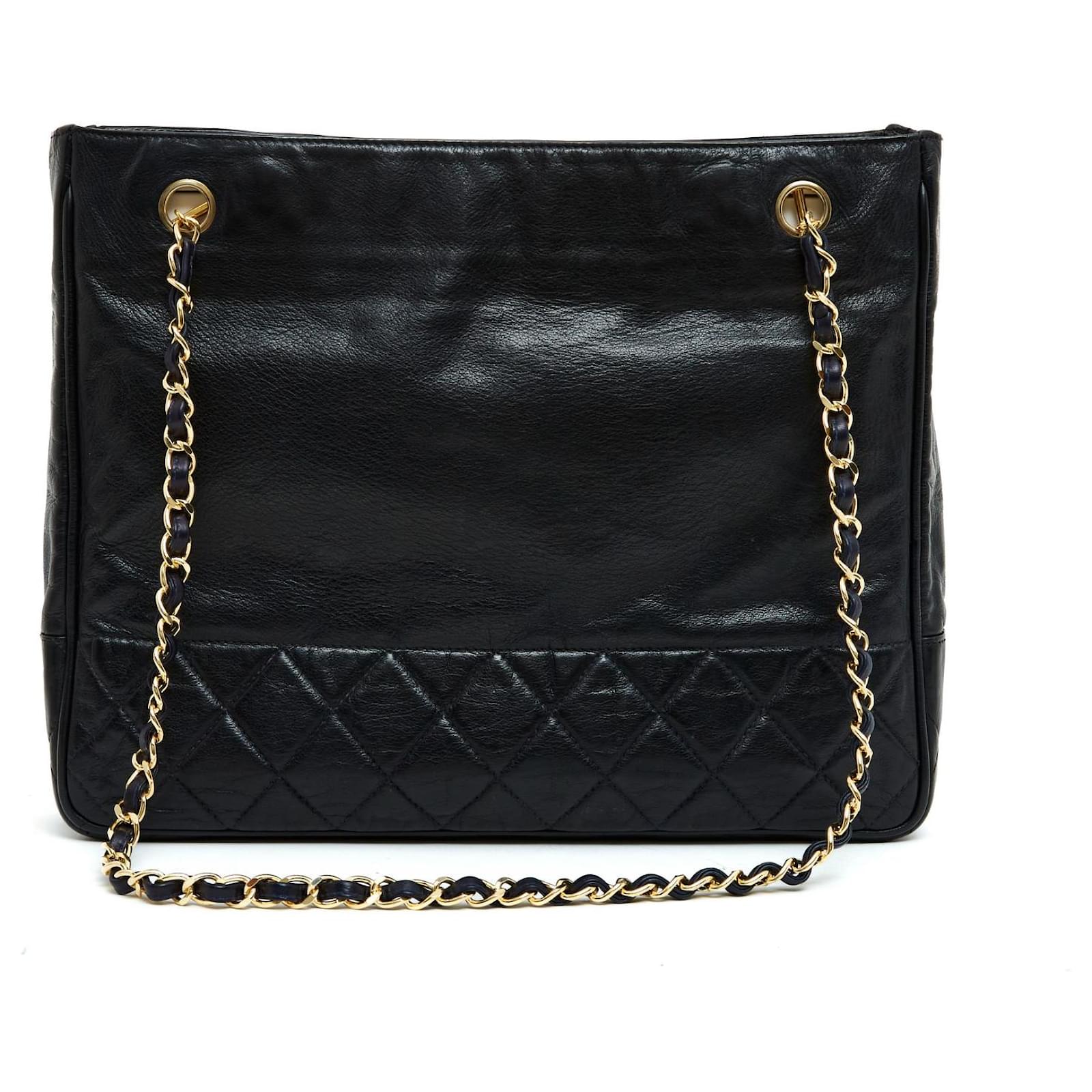 Chanel CLASSIC SHOPPING PM Black Leather ref.767098 - Joli Closet