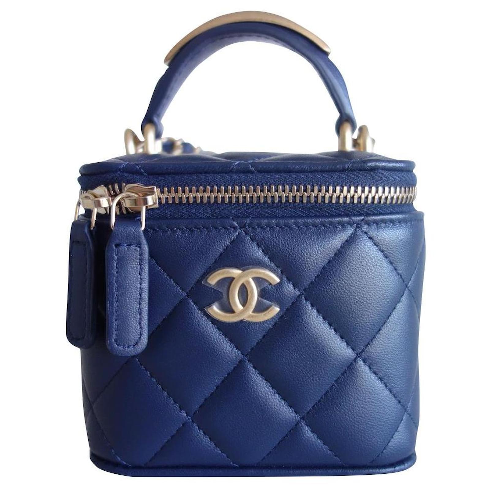 Mini pochette Chanel classique Cuir Bleu Marine ref.775739 - Joli Closet
