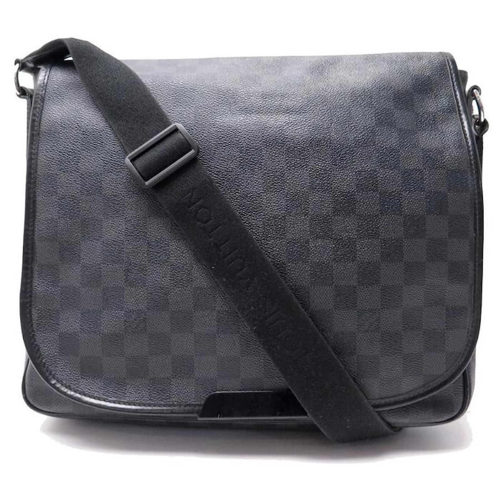 Louis Vuitton Women's Daniel GM Damier Graphite Messenger Bag - Black