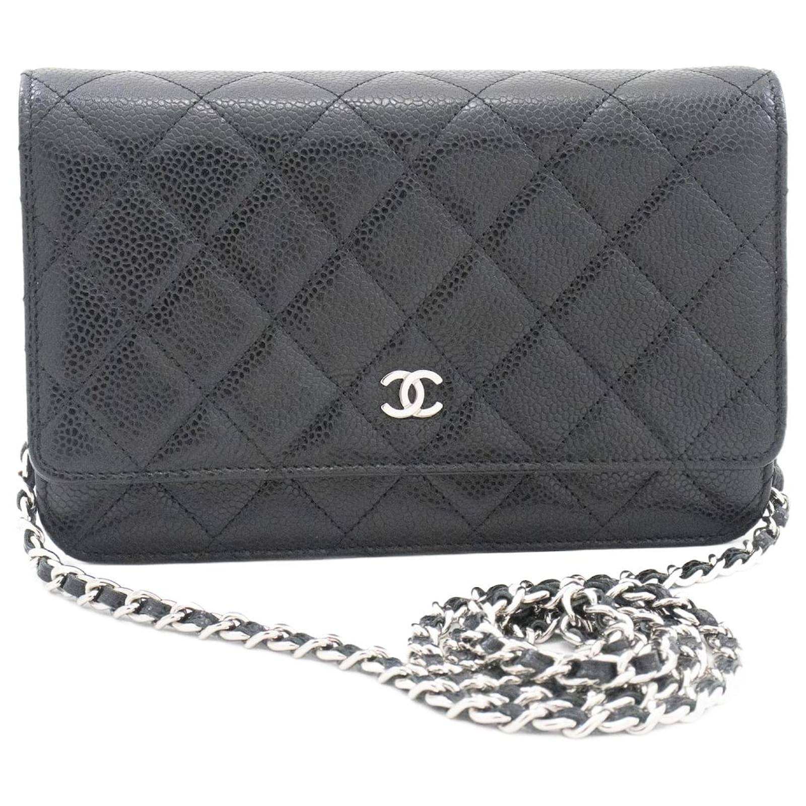 Chanel Chanel 19 Black Leather ref.780540 - Joli Closet