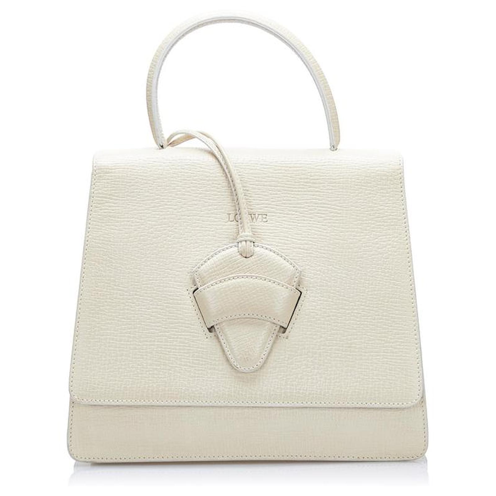 Loewe Barcelona White Leather ref.781117 - Joli Closet