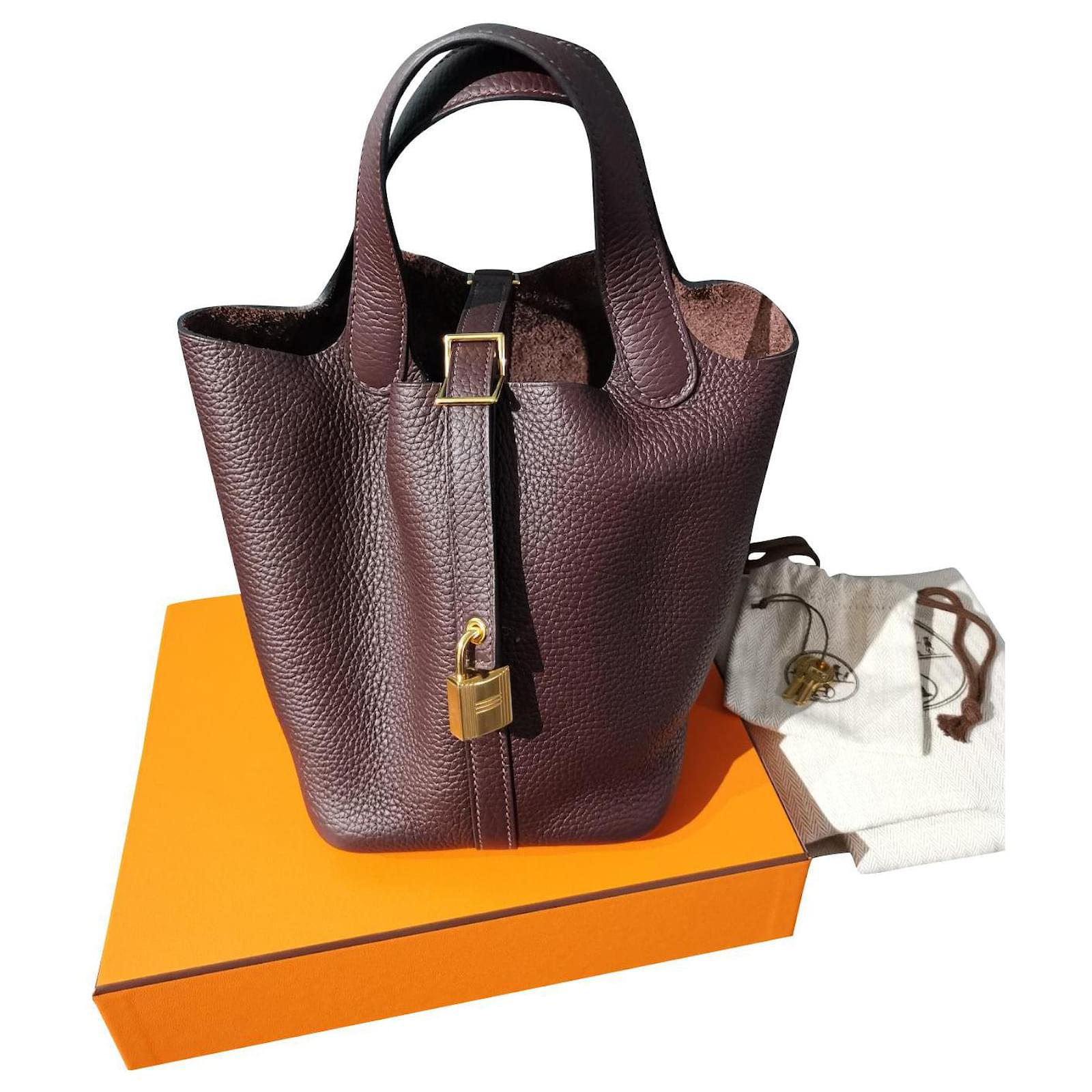Handbags Hermès Hermès Picotin 18 in Rouge Sellier GHW