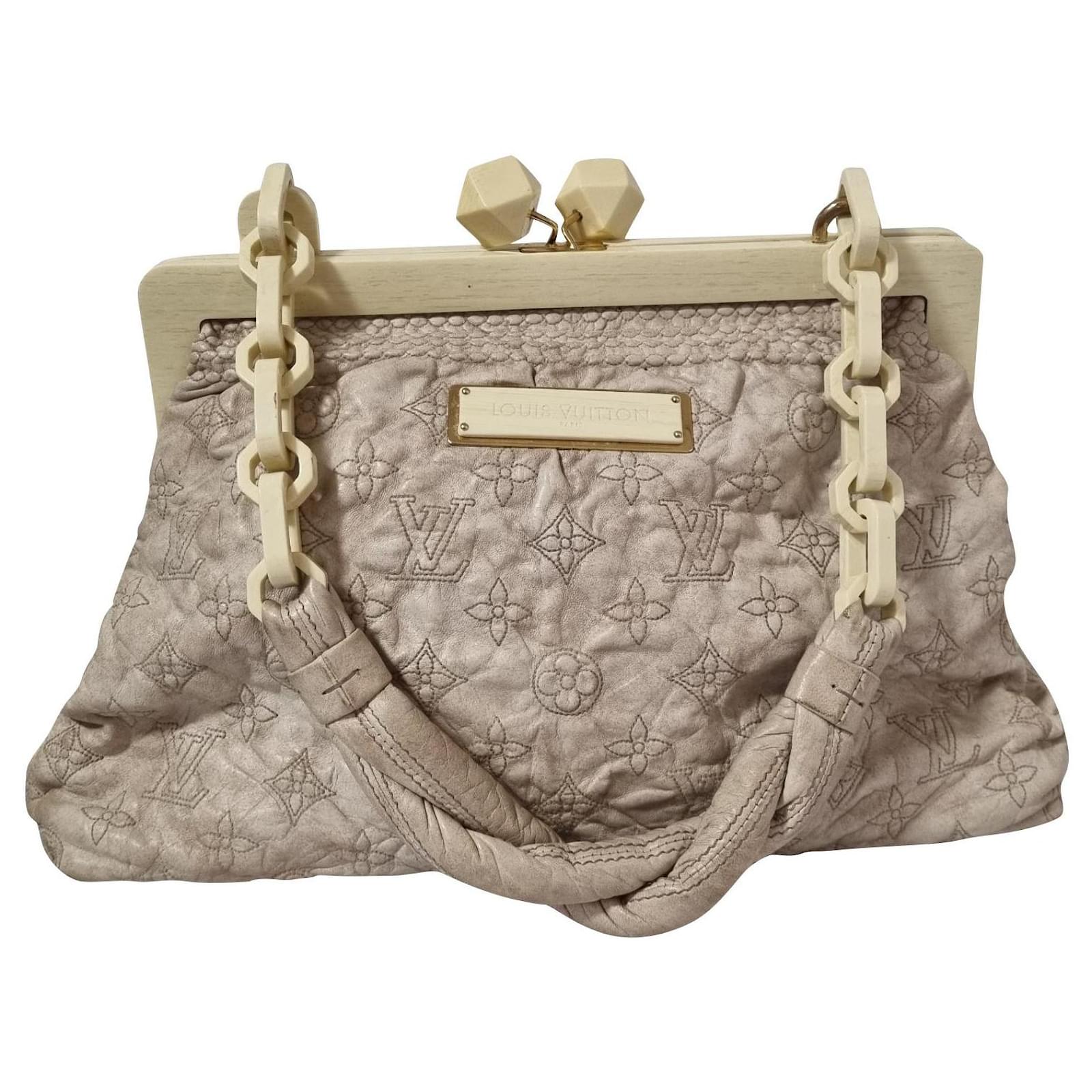 Louis Vuitton Olympe Nimbus limited edition Cream Leather ref.784360 - Joli  Closet