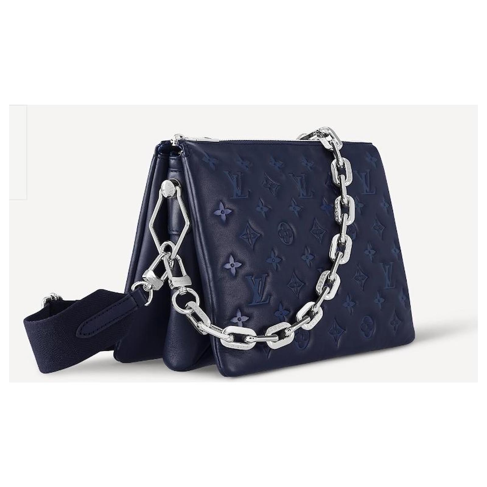 Louis Vuitton LV Coussin PM Navy blue Leather ref.785100 - Joli Closet