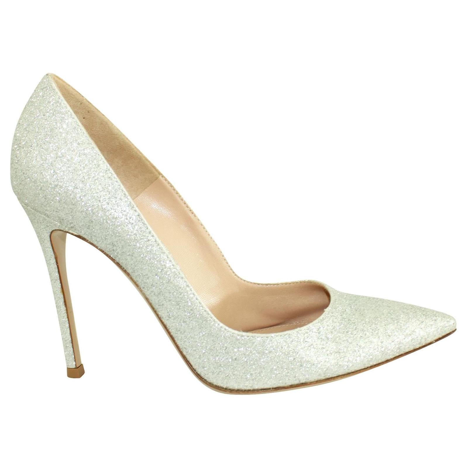 Gianvito Rossi Silver Glitter Pointed Toe Heels Silvery Metallic ...