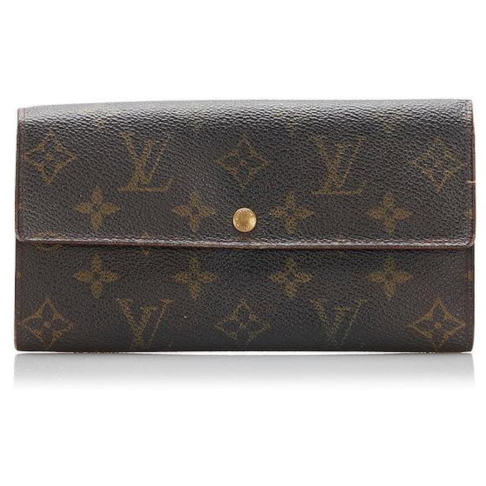 Louis Vuitton Sarah Wallet Monogram Brown in Coated Canvas with