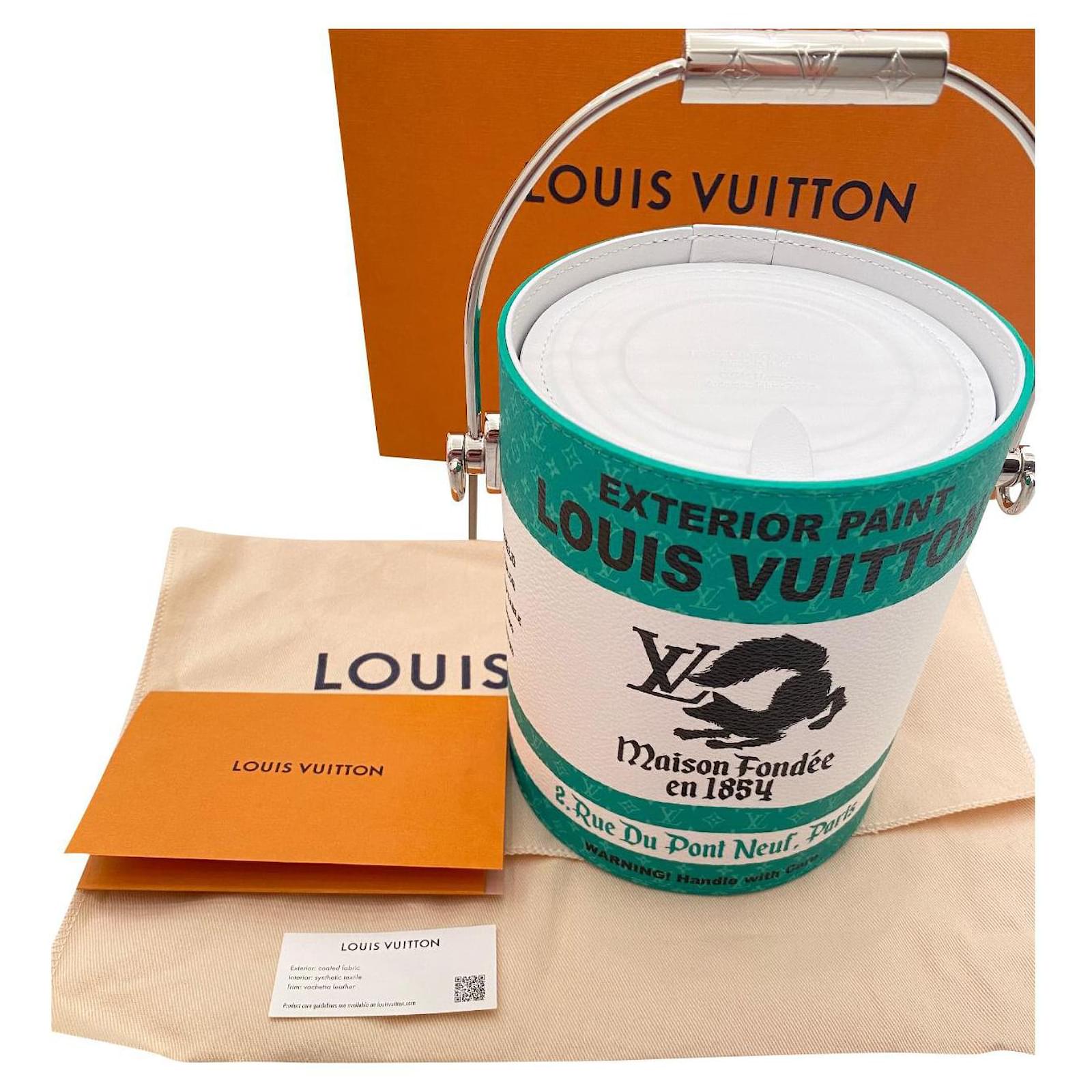 60 x 80 cm - Peinture sur verre - Chien dans un emballage Louis Vuitton -  Marques 
