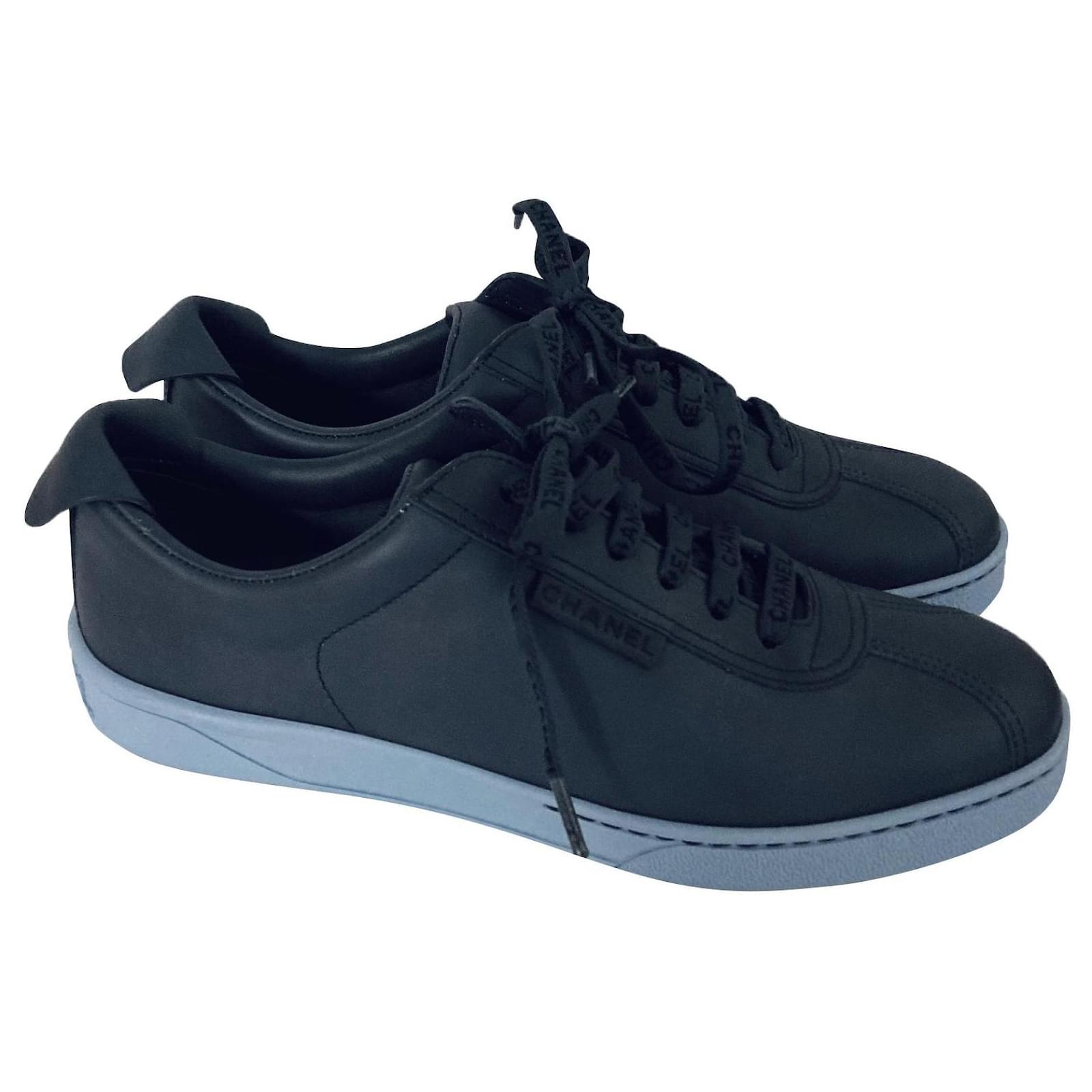 Chanel Weekender Sneakers Navy Navy blue Leather ref.789488 - Joli