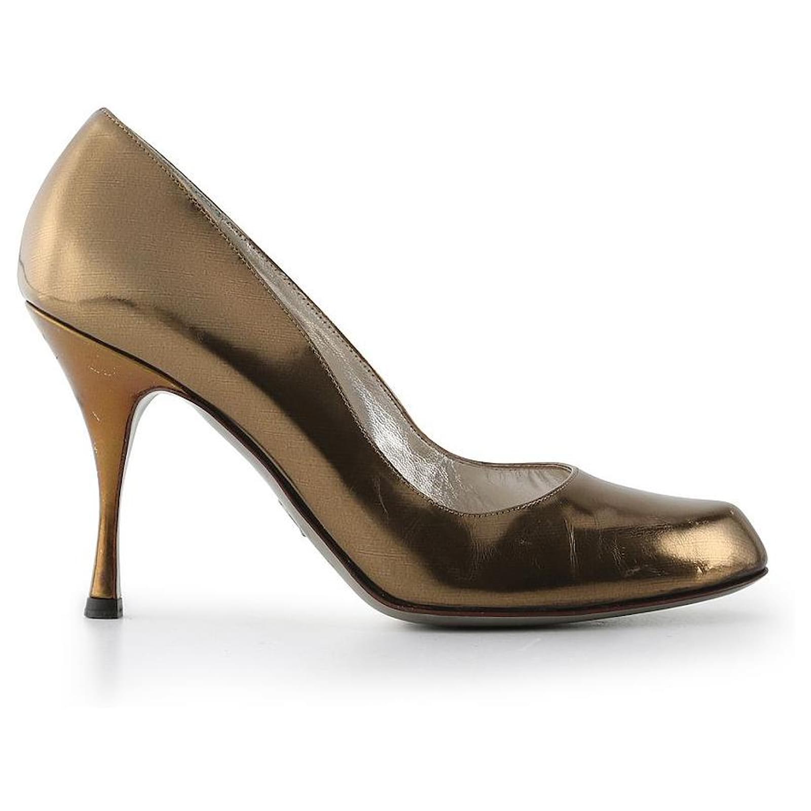 Bronze pumps hot sale heels