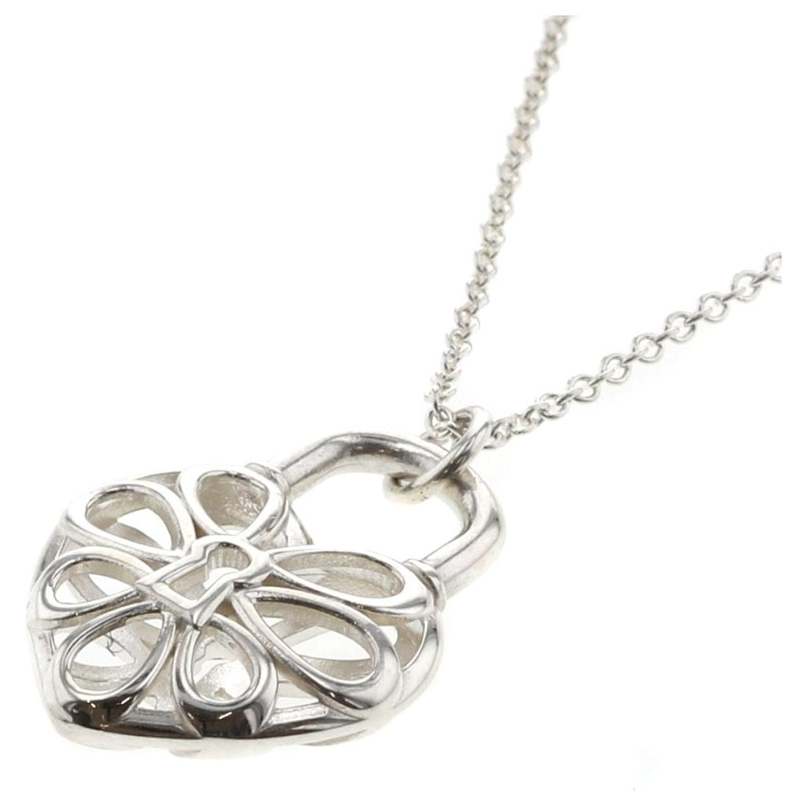Tiffany & Co Filigree Heart Lock & Key Pendant Necklace Silvery Silver  Metal ref.791666 - Joli Closet
