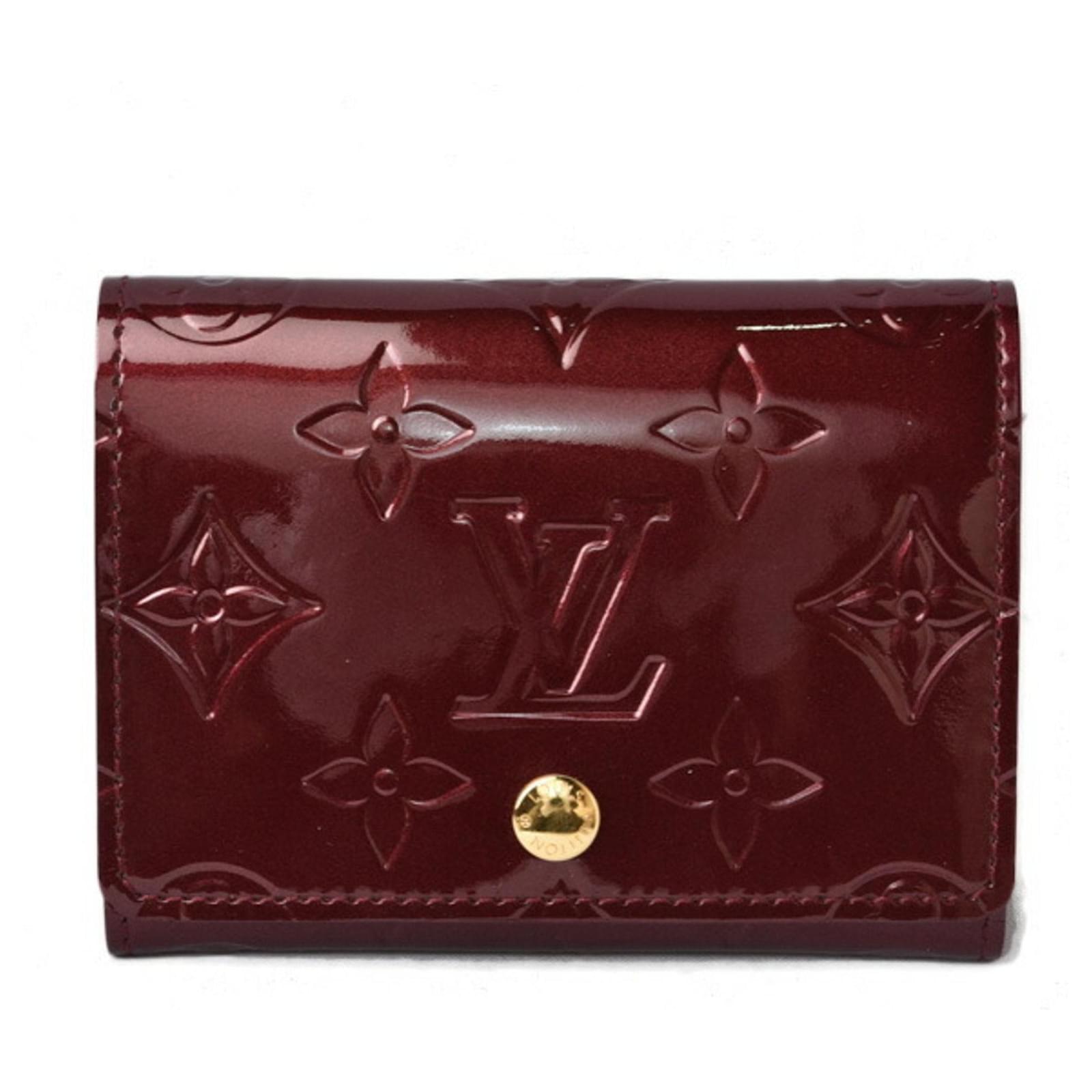 Louis Vuitton Long beach Red Patent leather ref.224696 - Joli Closet