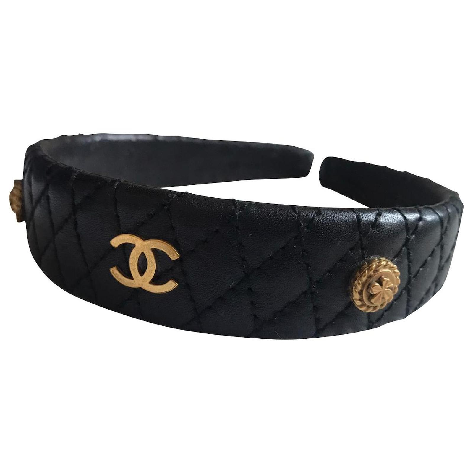 Chanel Hair accessories Black Golden Leather Metal ref.795736