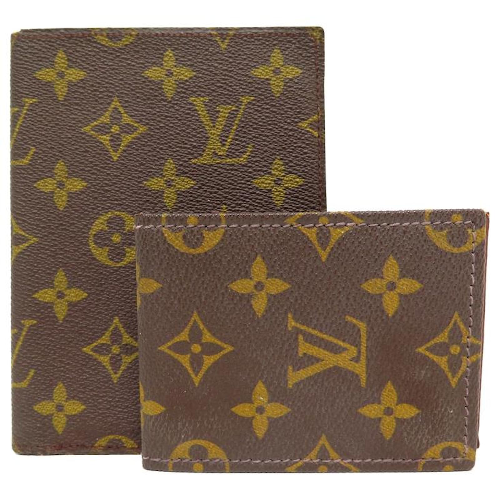 Louis Vuitton, Bags, Louis Vuitton Lv Vintage Porte Bilfold Mens Epi  Leather Walletfrance