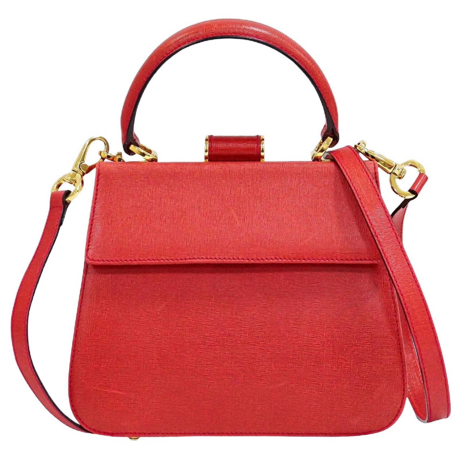 Salvatore Ferragamo Red Leather ref.798762 - Joli Closet