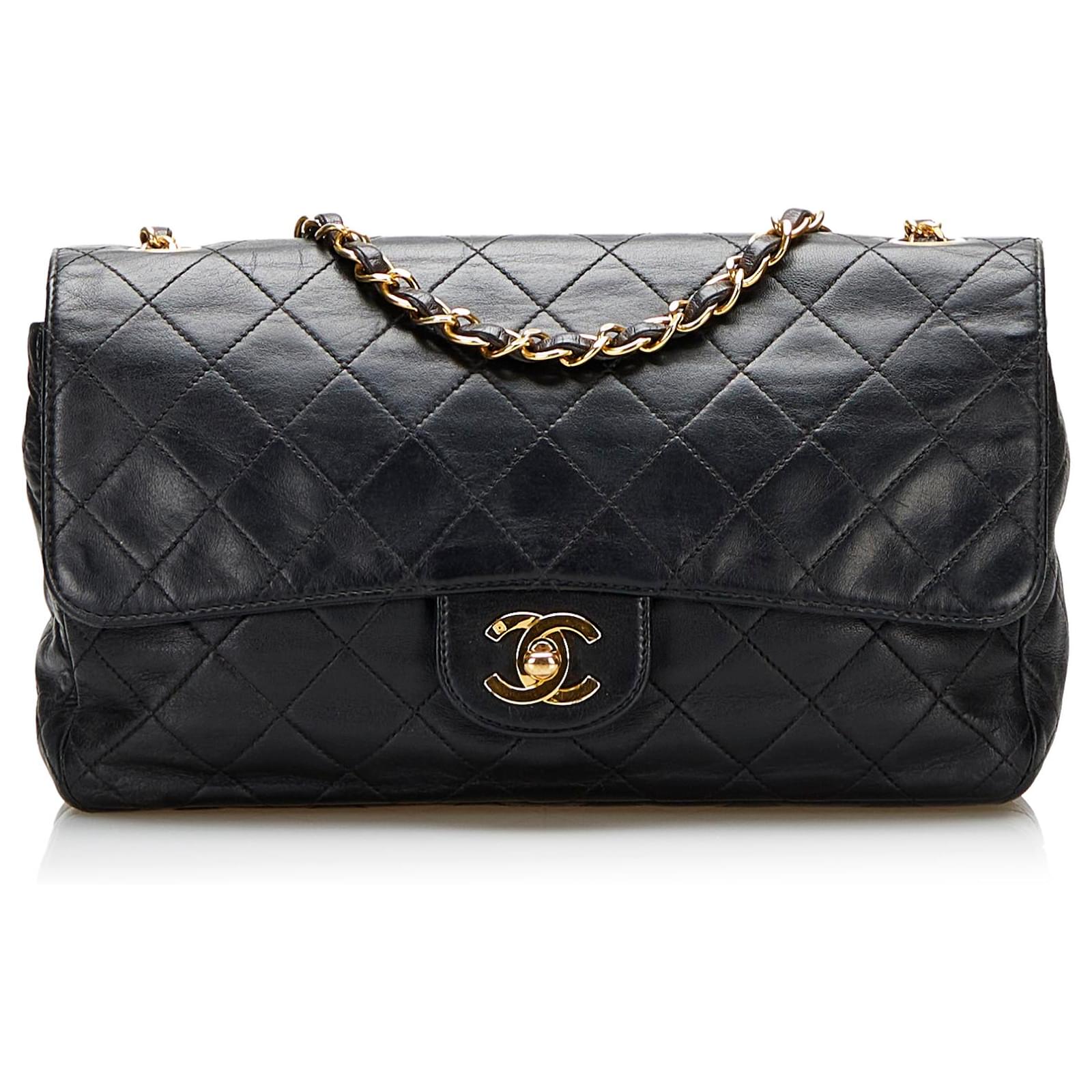 Chanel Black Small Classic Lambskin Single Flap Leather ref.800003 - Joli  Closet