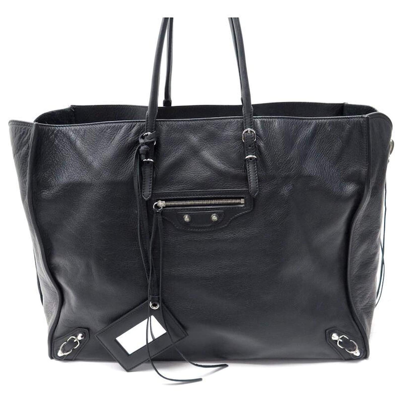 Lauren Conrad Stays True to Her Style with a Neutral Balenciaga Bag -  PurseBlog