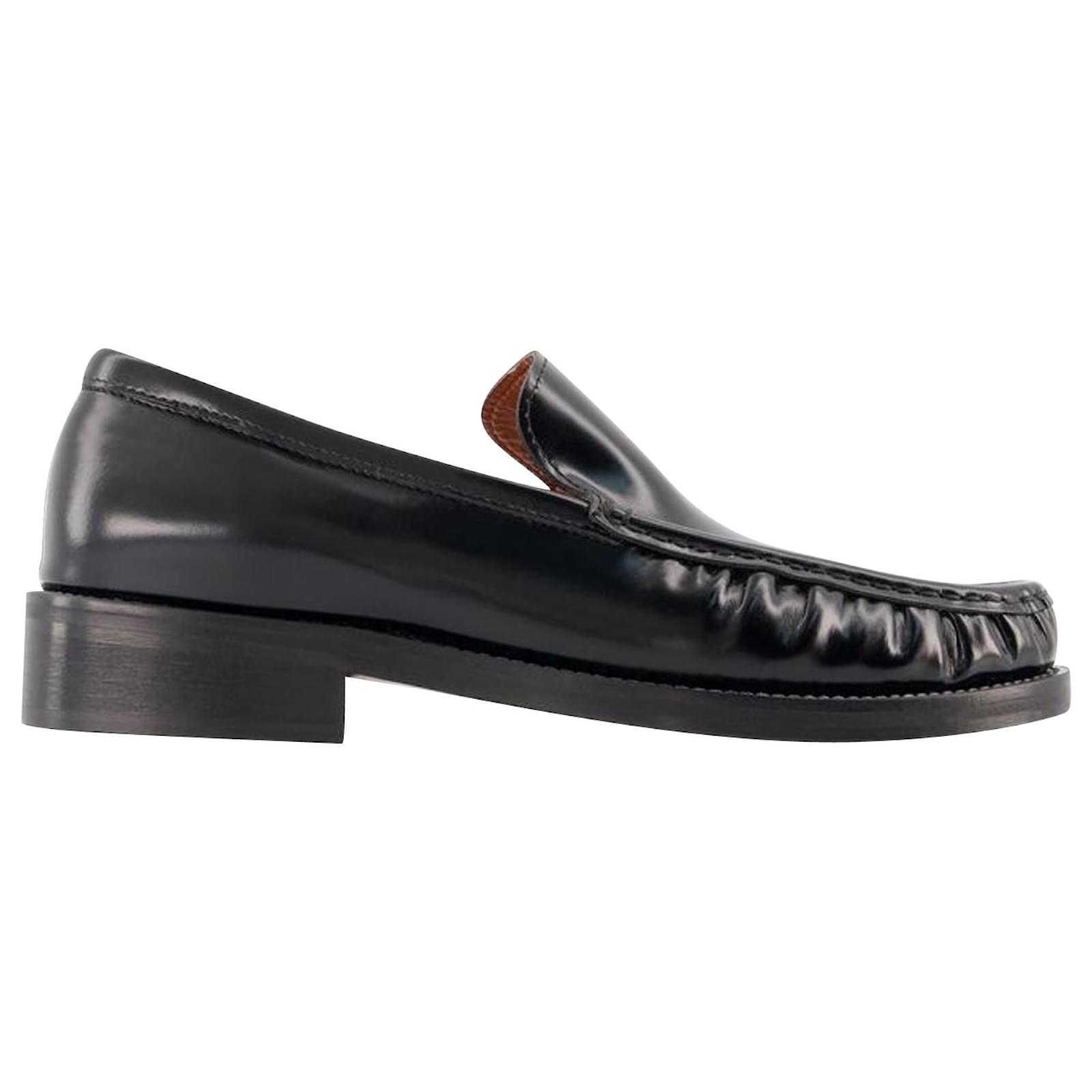 acne chaussures