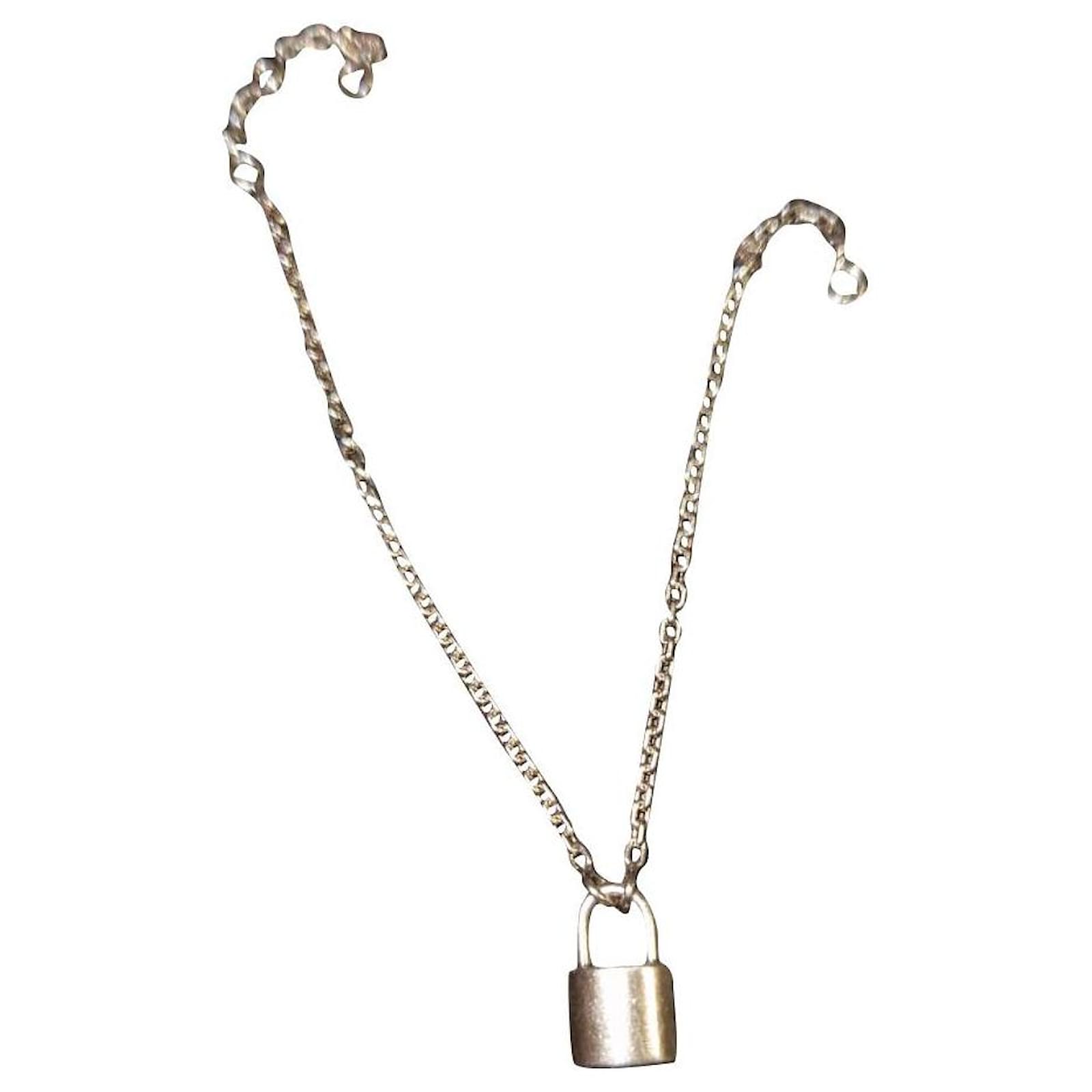 Louis Vuitton Silver Lockit Bracelet, money Silvery ref.804868