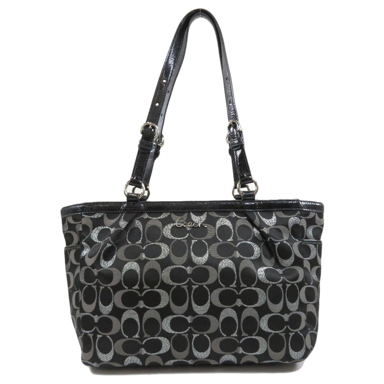 Coach Signature Black Cloth ref.804946 - Joli Closet