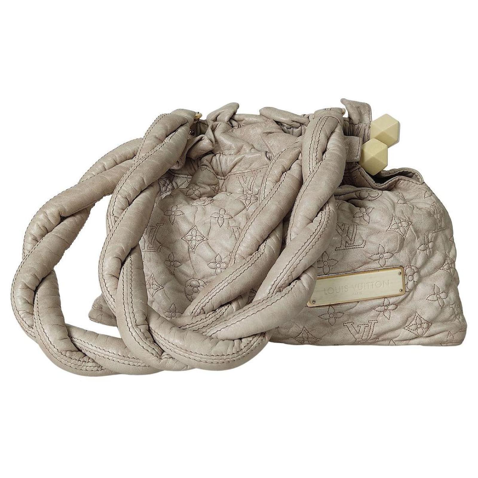 Louis Vuitton Olympe Stratus bag in beige leather ref.805872 - Joli Closet