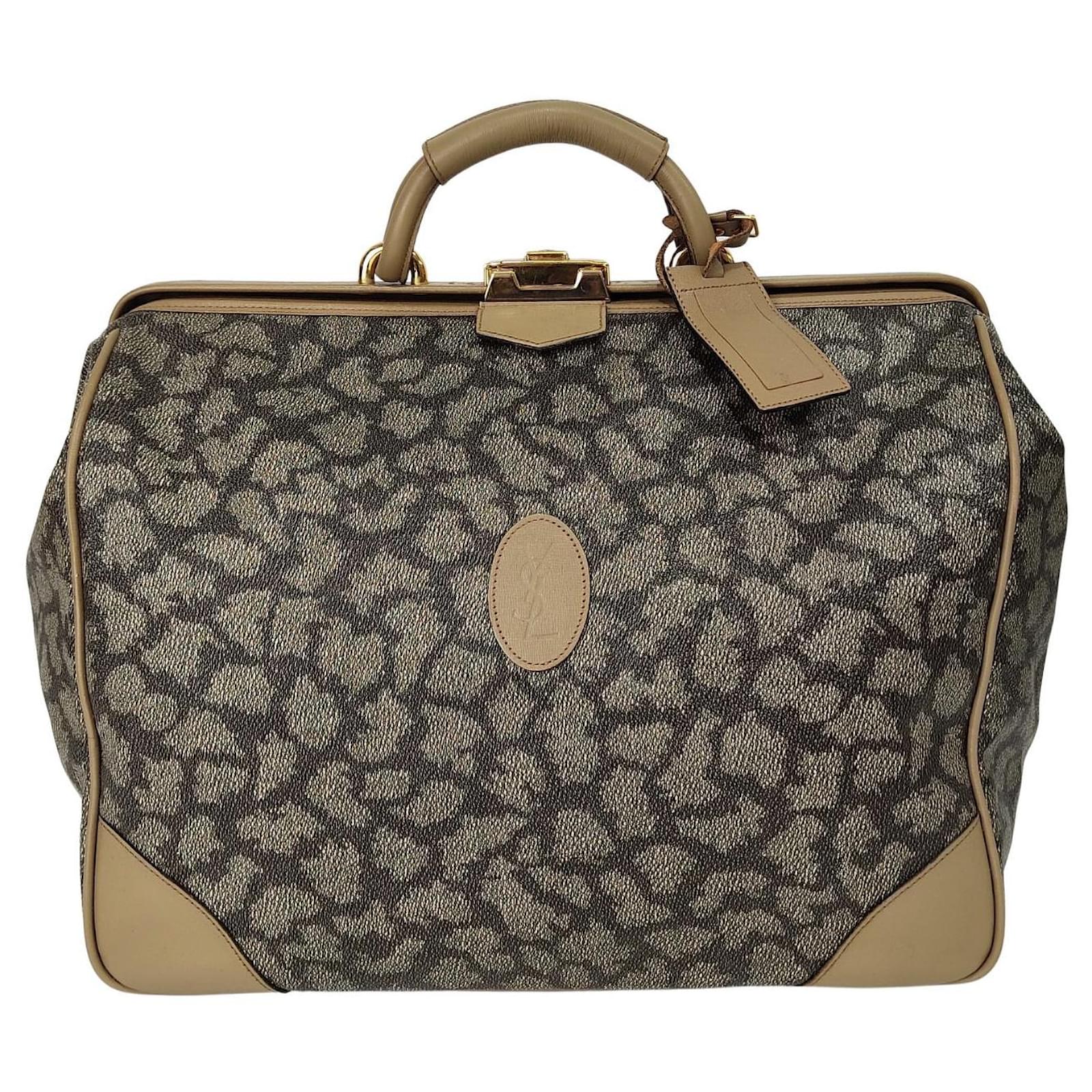 Yves Saint Laurent vintage travel bag with Giraffe motif Beige Cloth  ref.806031 - Joli Closet